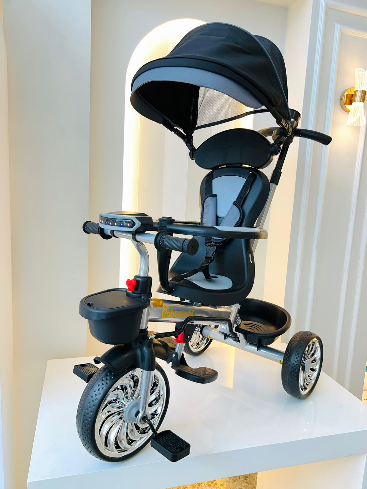 PASEADOR INFANTIL CON CAPOTA Y GUIA CUCHI