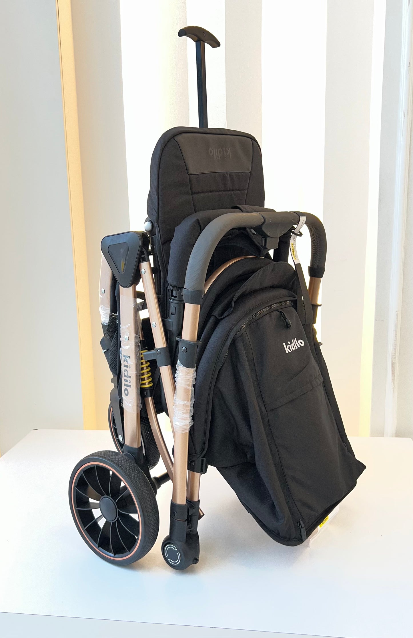 COCHE MALETA CAVIAR KIDILO-NEGRO |MARA BABY TIENDA