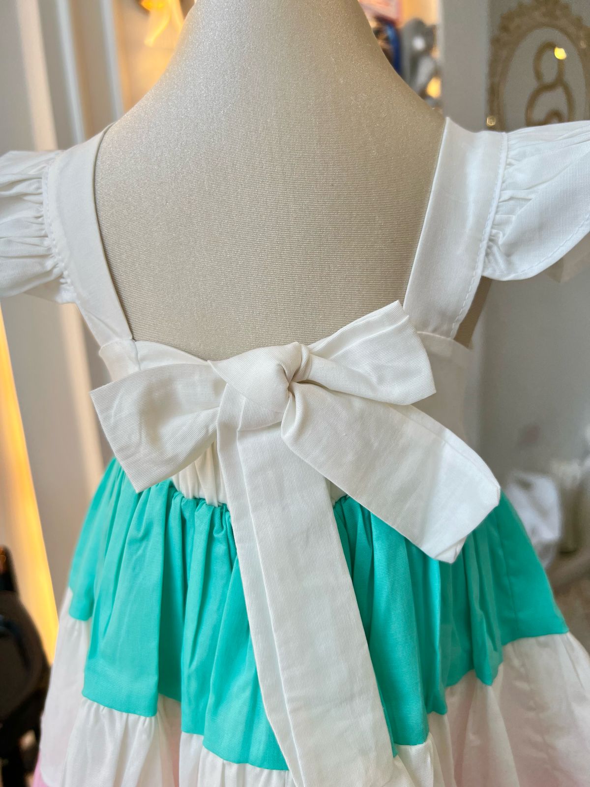 VESTIDO CON MOÑO Y VOLANTES HEIDY KIDS