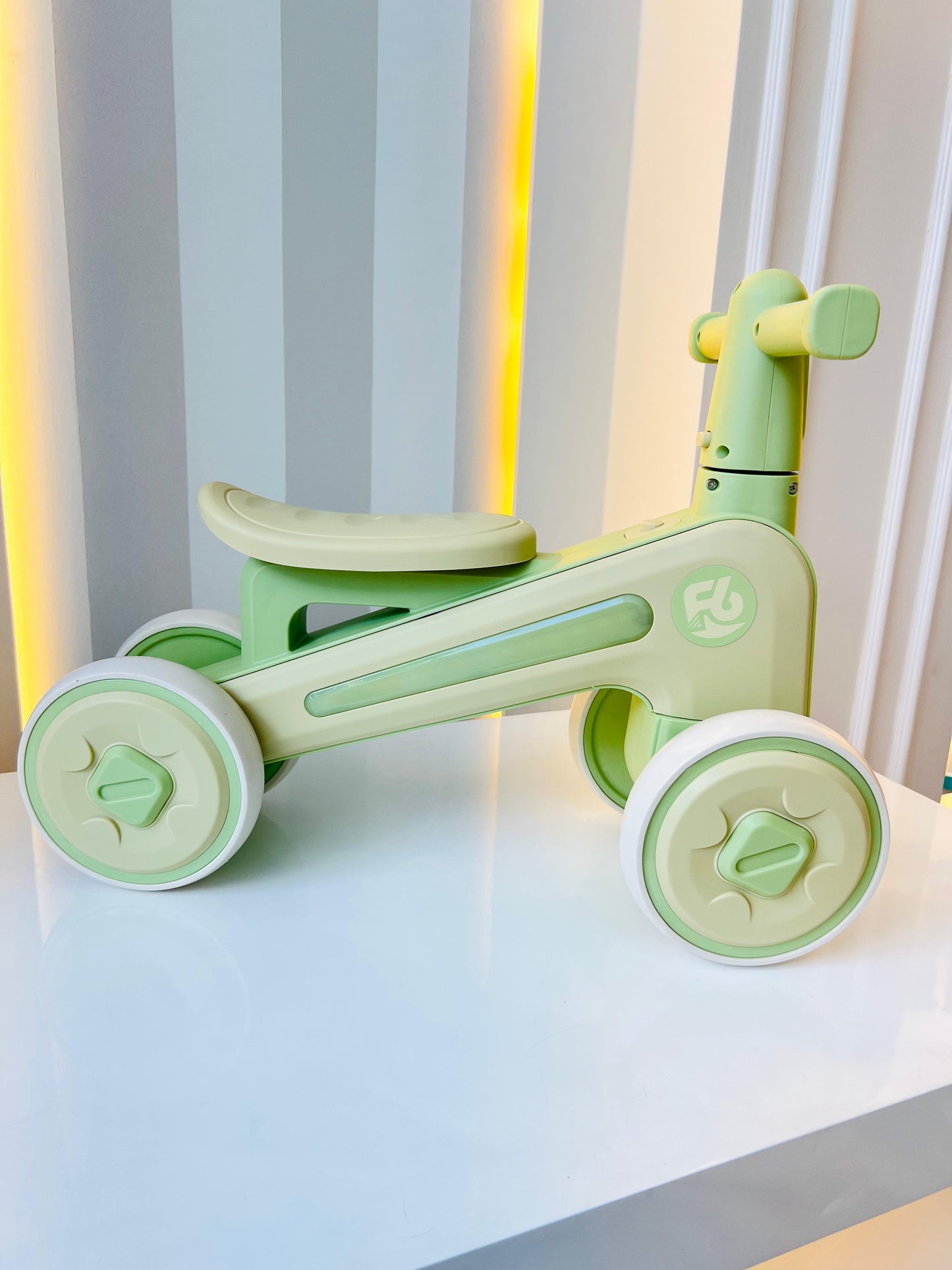 BICICLETA DE EQUILIBRIO REFERENCIA R6