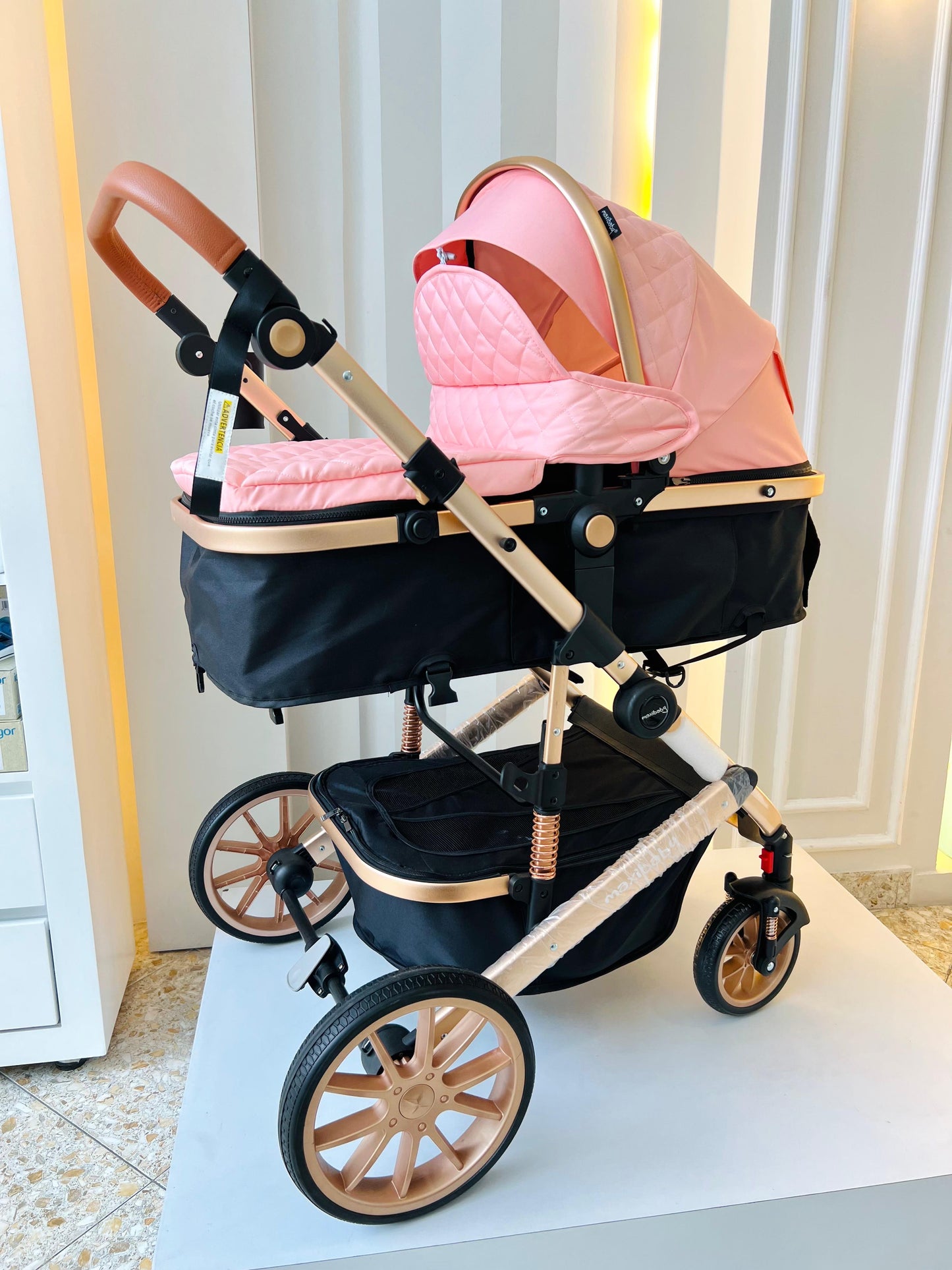 COCHE MOISES MAXIBABY GOLD