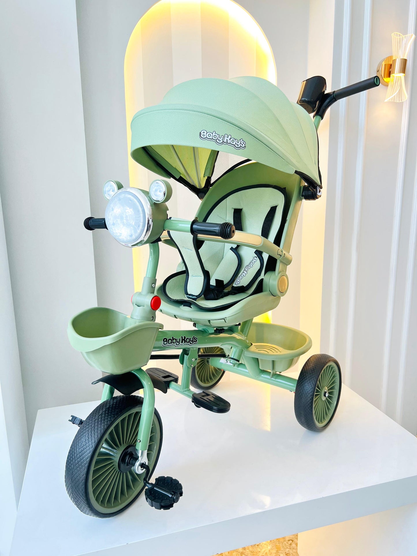 PASEADOR INFANTIL CON CAPOTA MICKEY