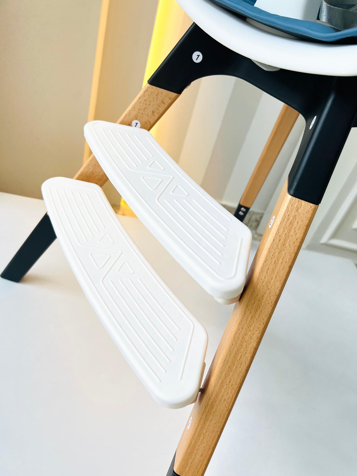 SILLA COMEDOR DELUXE DE MADERA AZUL