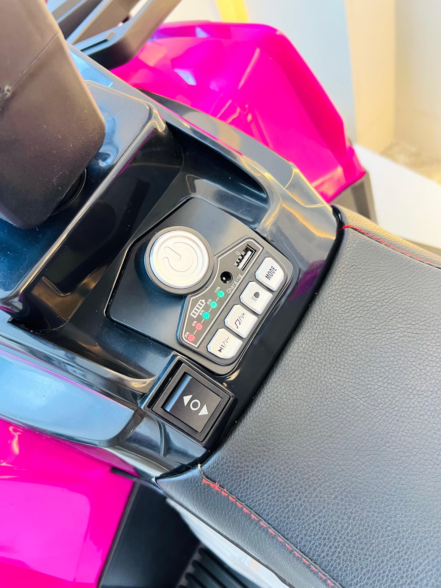 CARRO ELÉCTRICO CUTRIMOTO