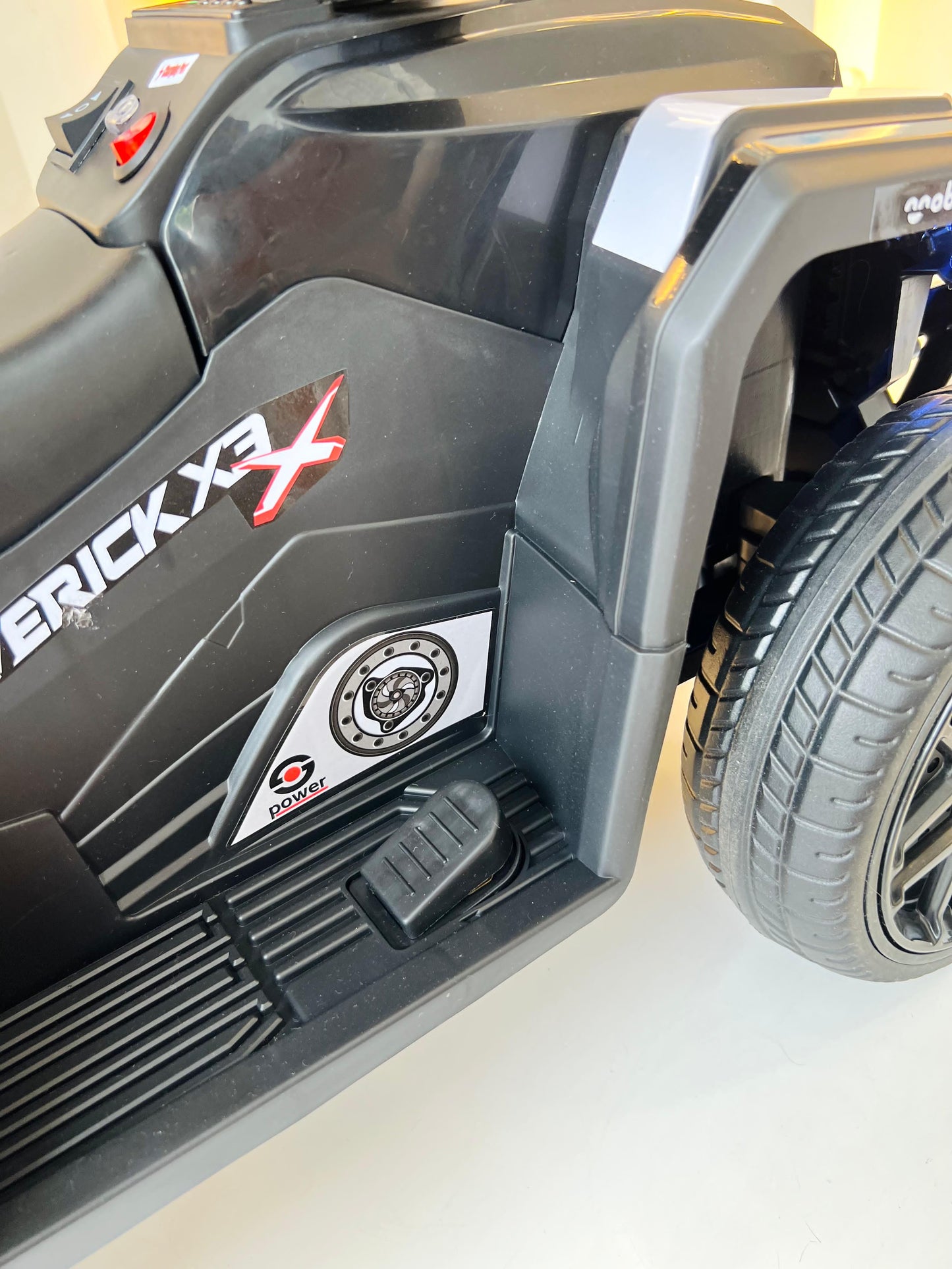 CUATRIMOTO ELÉCTRICA PASEADOR MAVERICK X3