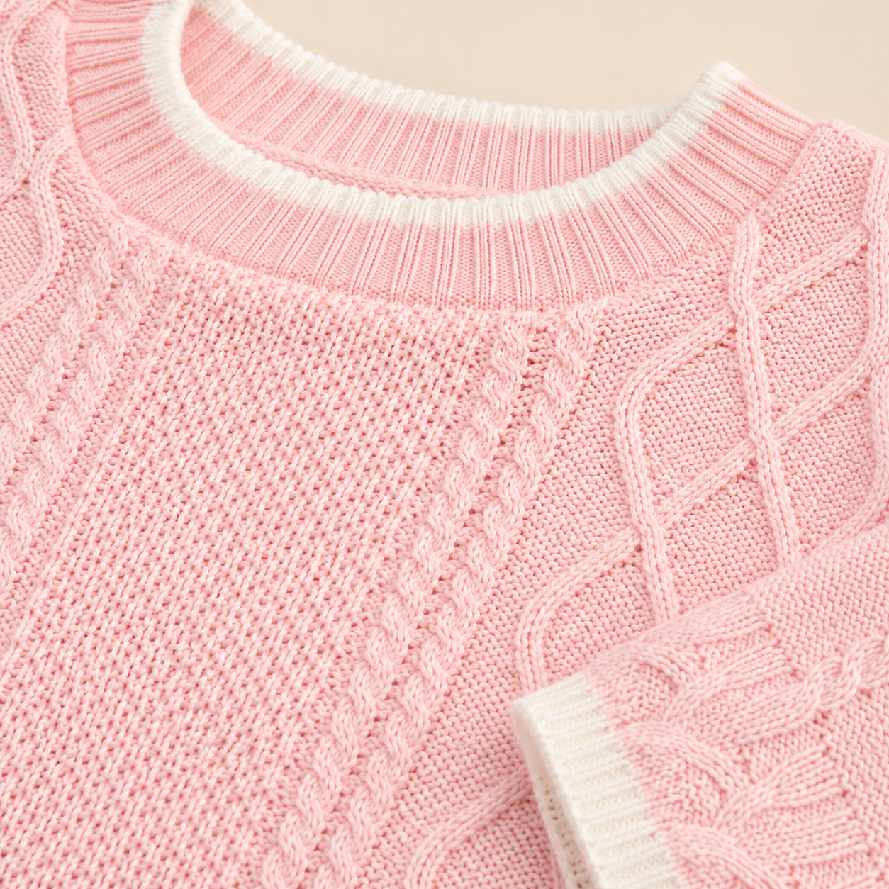 Conjunto Tejido Bebé Niña Ref. Aly 6 Piezas — Sweater Cable Knit Rosa + Pantalón Crema | Mara Baby
