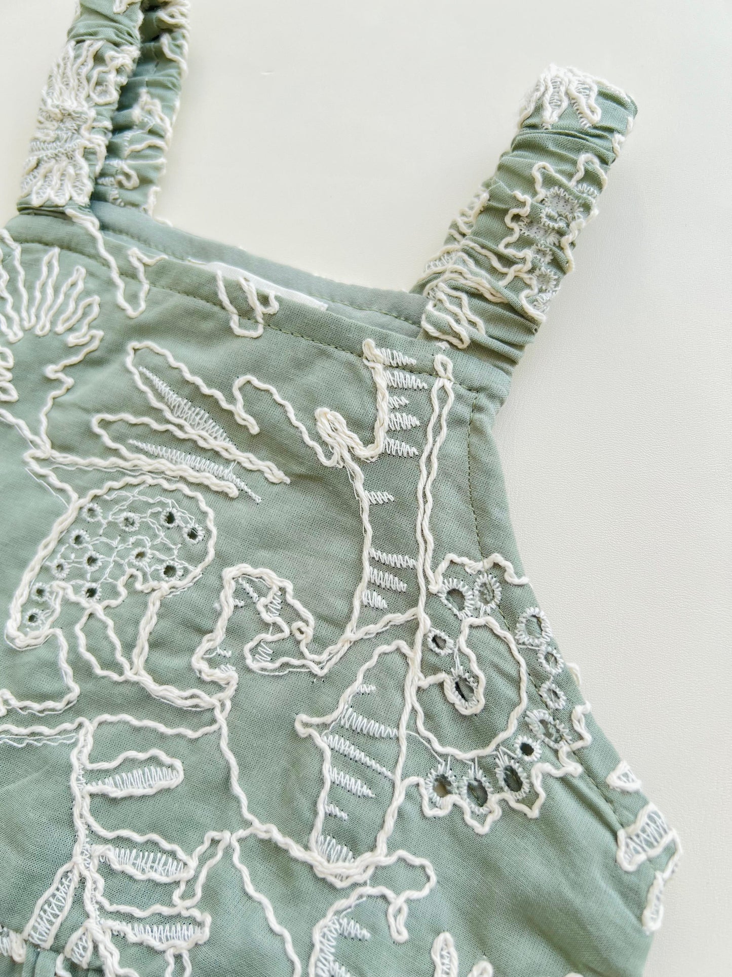 CONJUNTO FLORAL GOLA