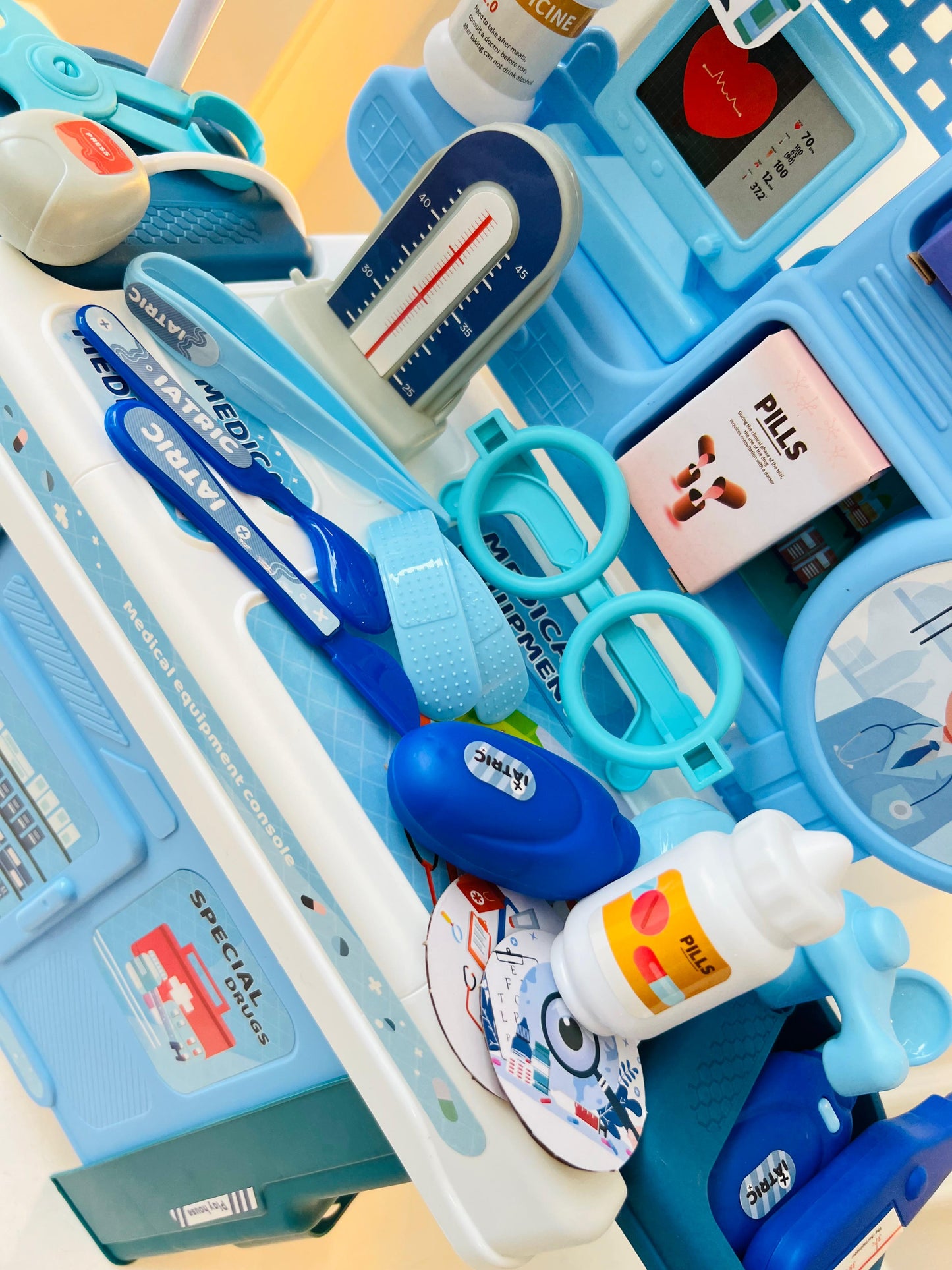 Set de Juego Doctor Infantil – Centro Médico Completo