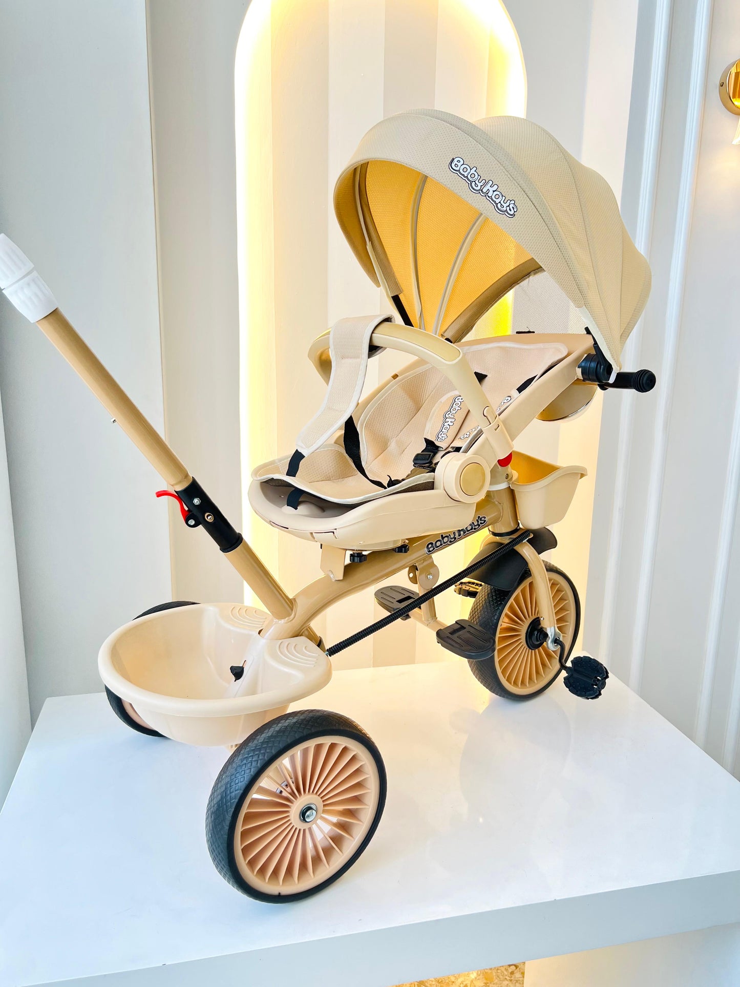 PASEADOR INFANTIL CON CAPOTA MICKEY