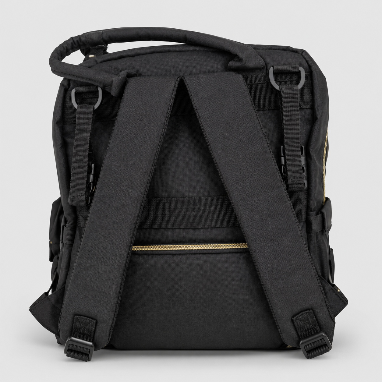 ⚪Pañalera Morral Negra Acolchada | Chevron con Detalles Dorados y Cuero Café