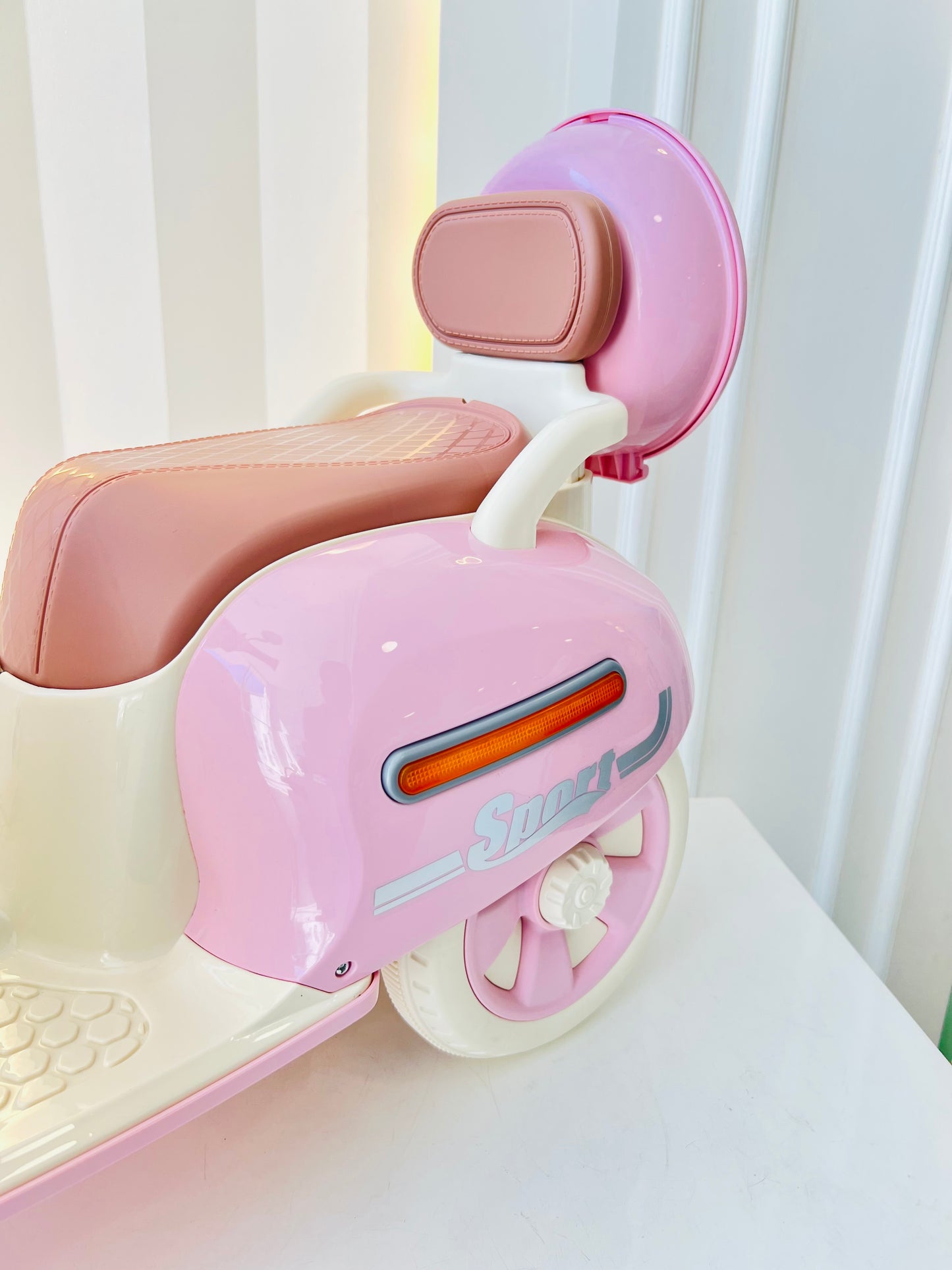 MOTO ELÉCTRICA INFANTIL REF.VENECIA ROSADA