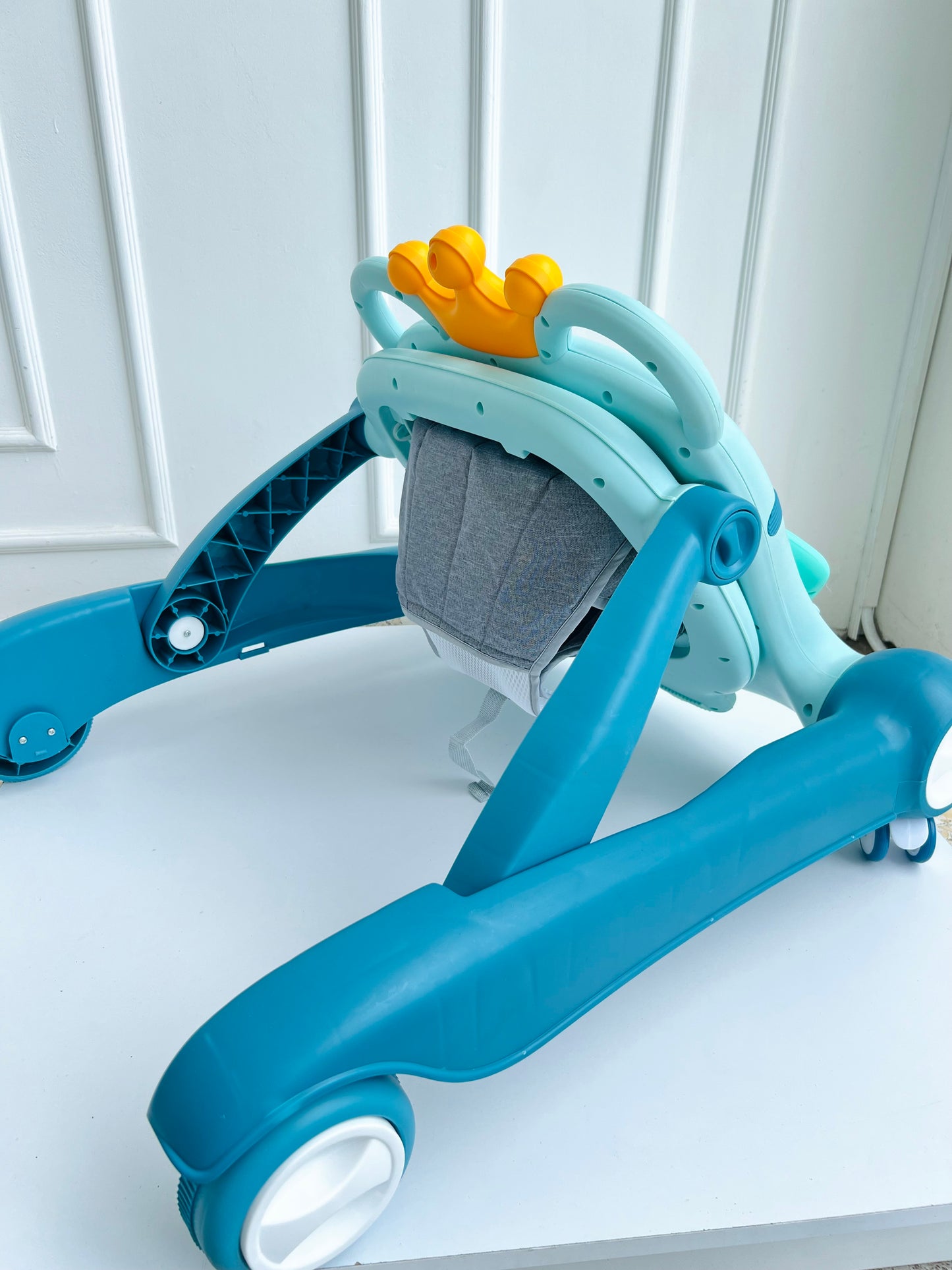 ANDADOR 2 EN 1 PARA BEBÉ BABYWALKER