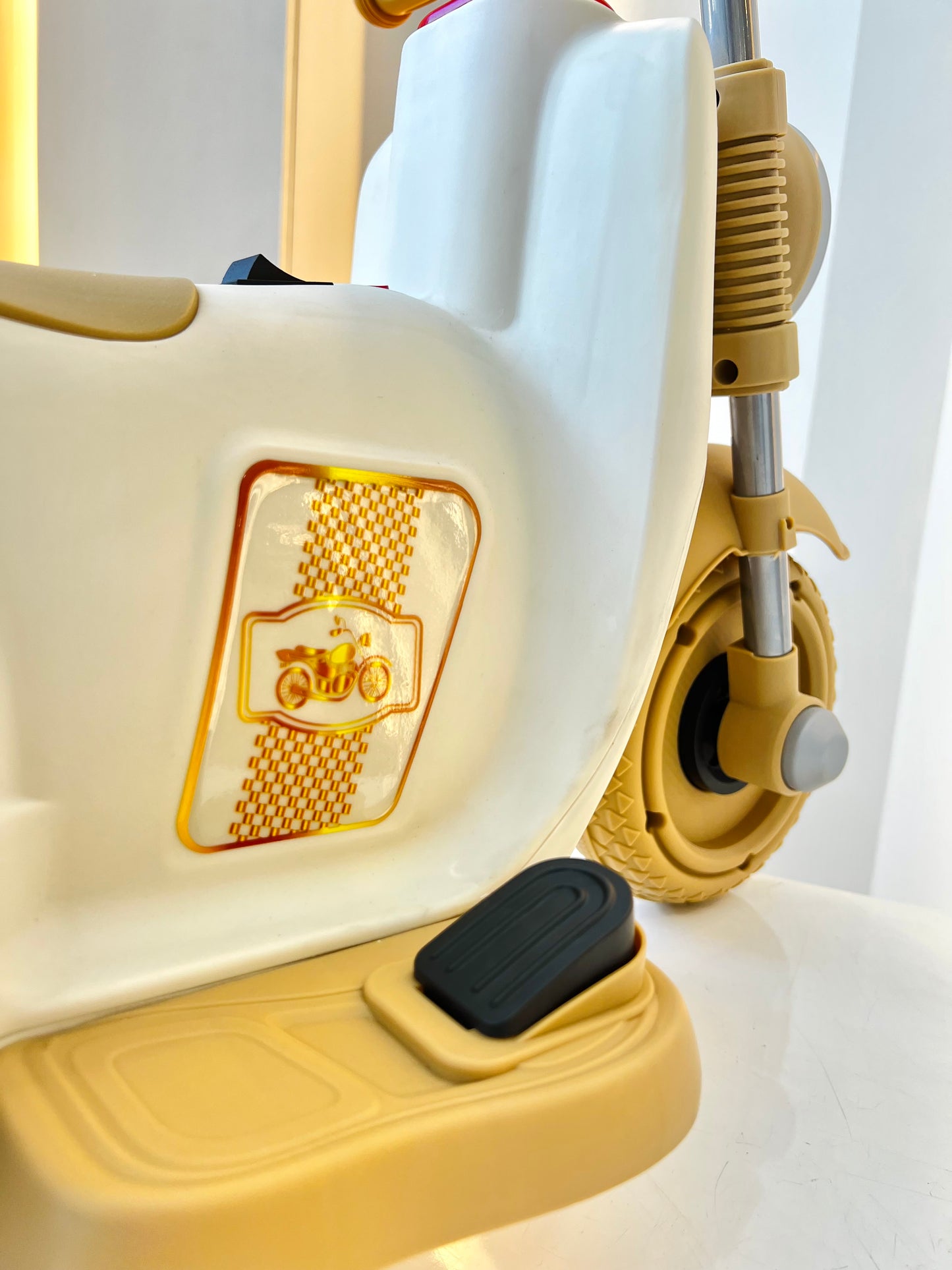 MOTO INFANTIL ELÉCTRICA ROCKER BEIGE