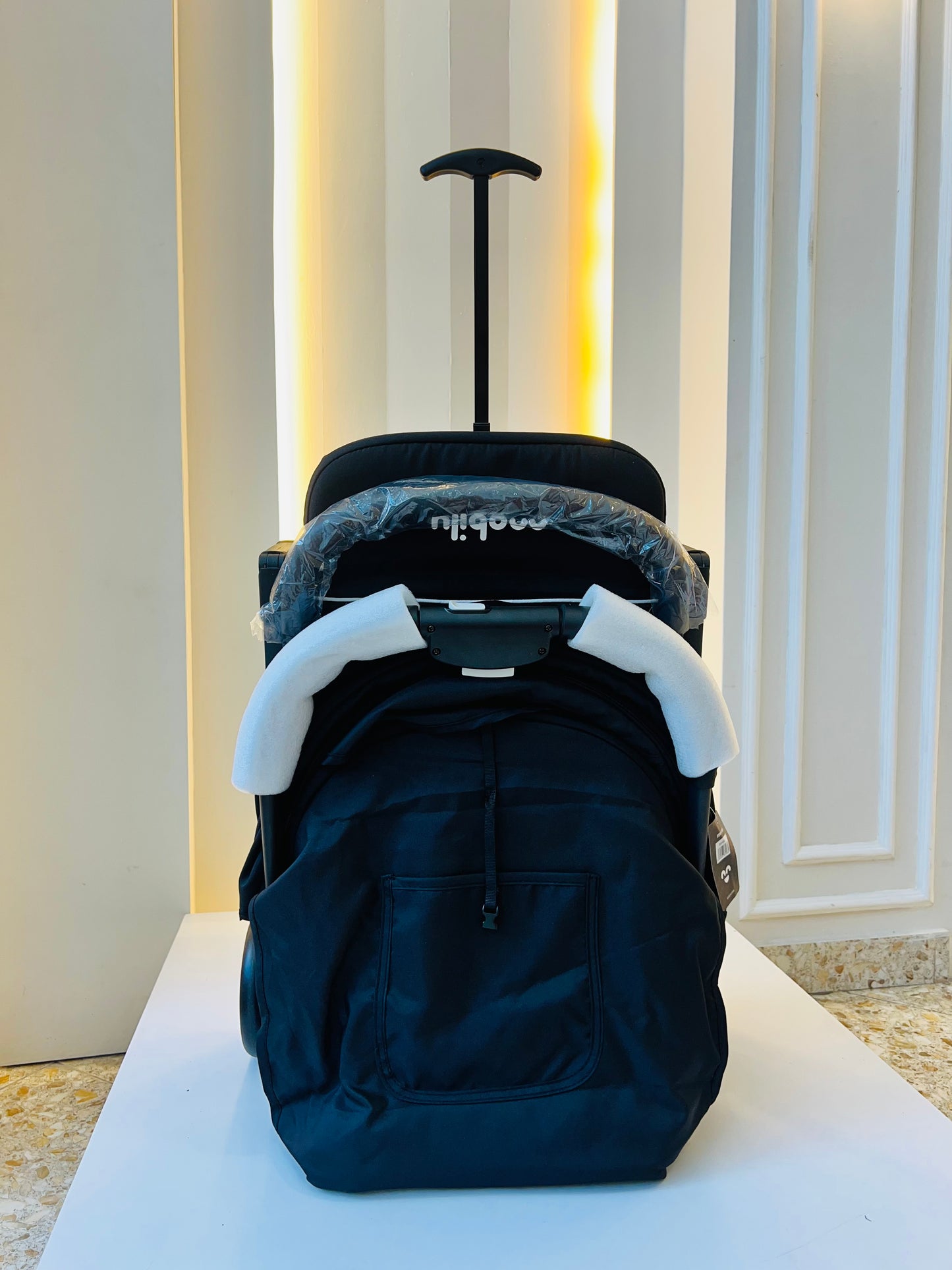 COCHE MALETA CON PORTA BEBÉ MOBILÚ