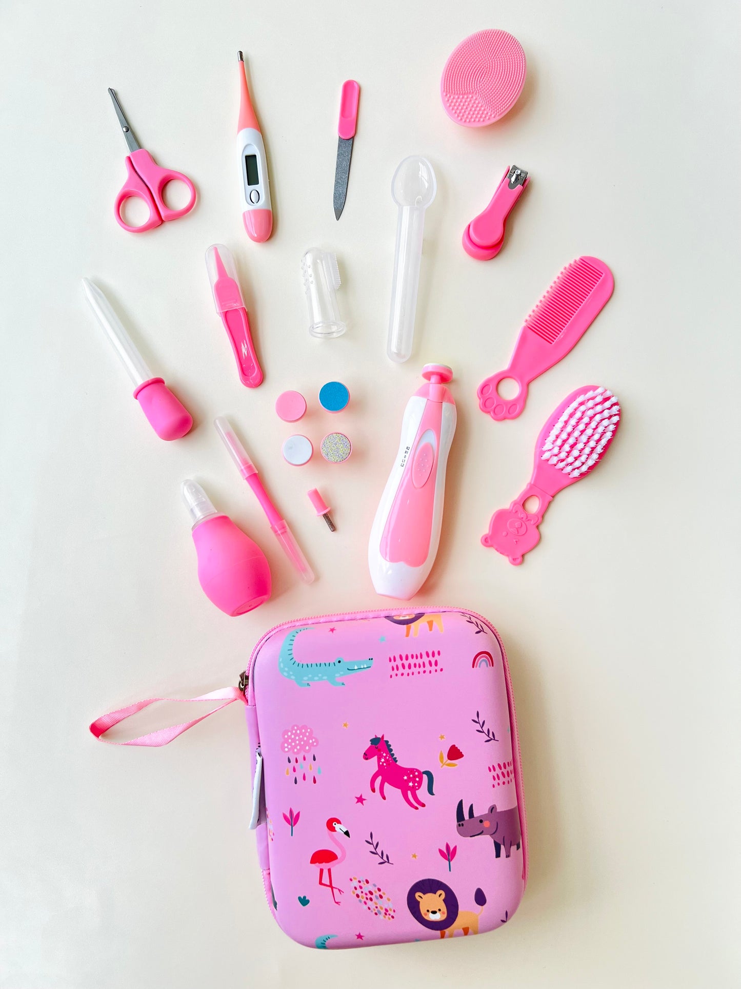 KIT DE ASEO COMPLETO CON ESTUCHE
