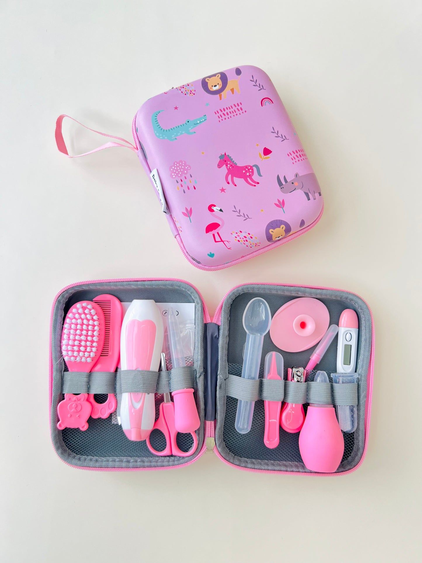 KIT DE ASEO COMPLETO CON ESTUCHE