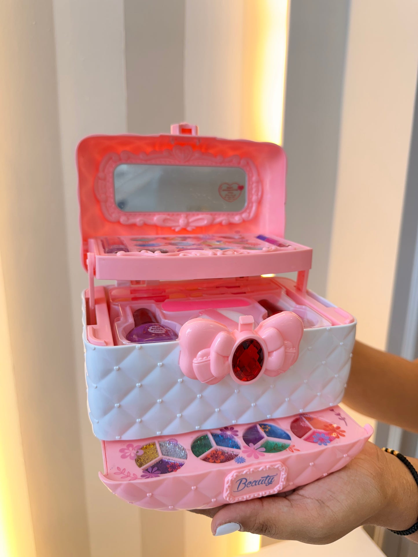 CAJA MAJICA DE MAQUILLAJE JADE