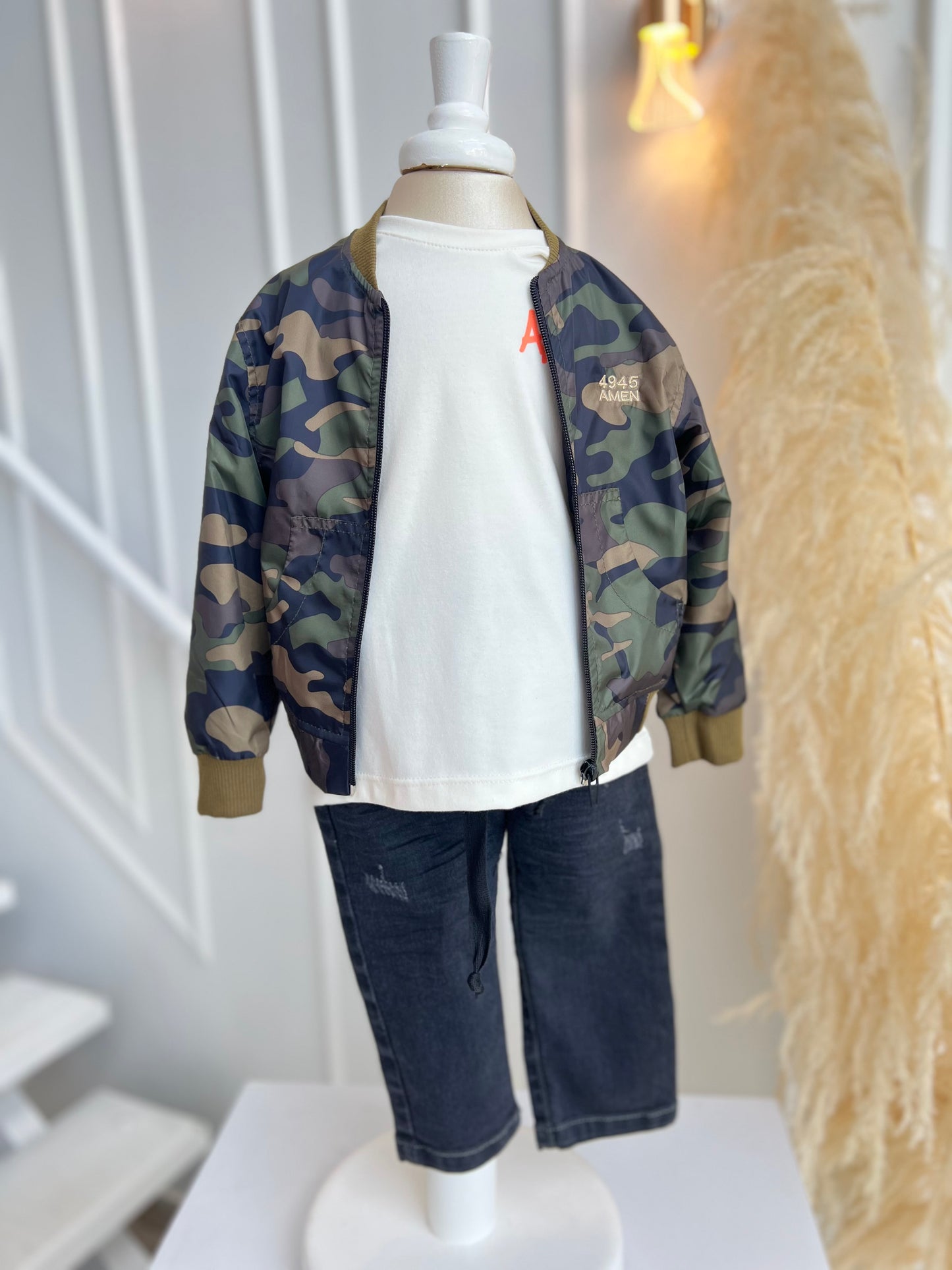 Conjunto chaqueta militar