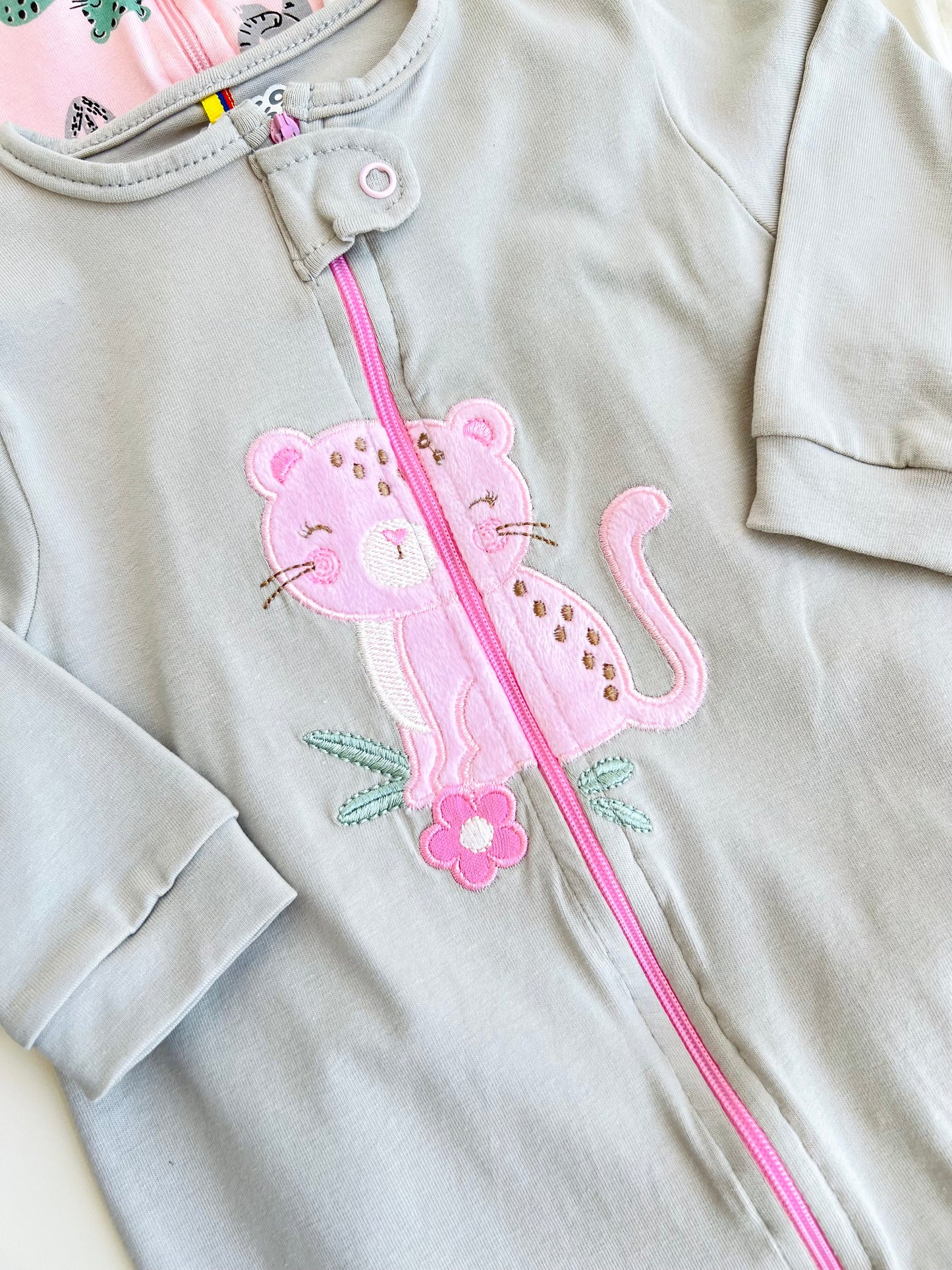 SET DE 3 PIJAMAS ENTERIZAS PARA BEBÉS TROPICAL
