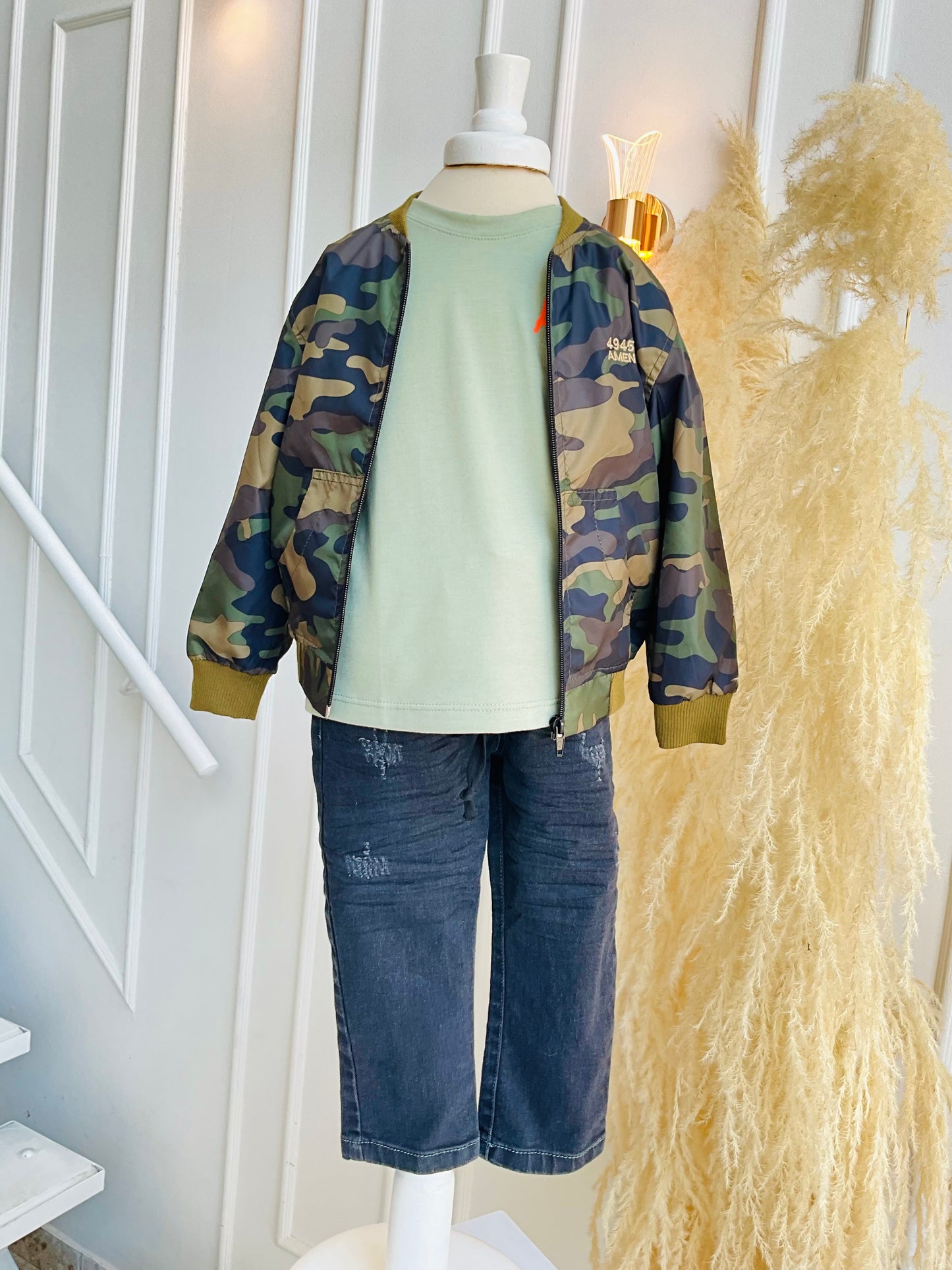 Conjunto chaqueta militar