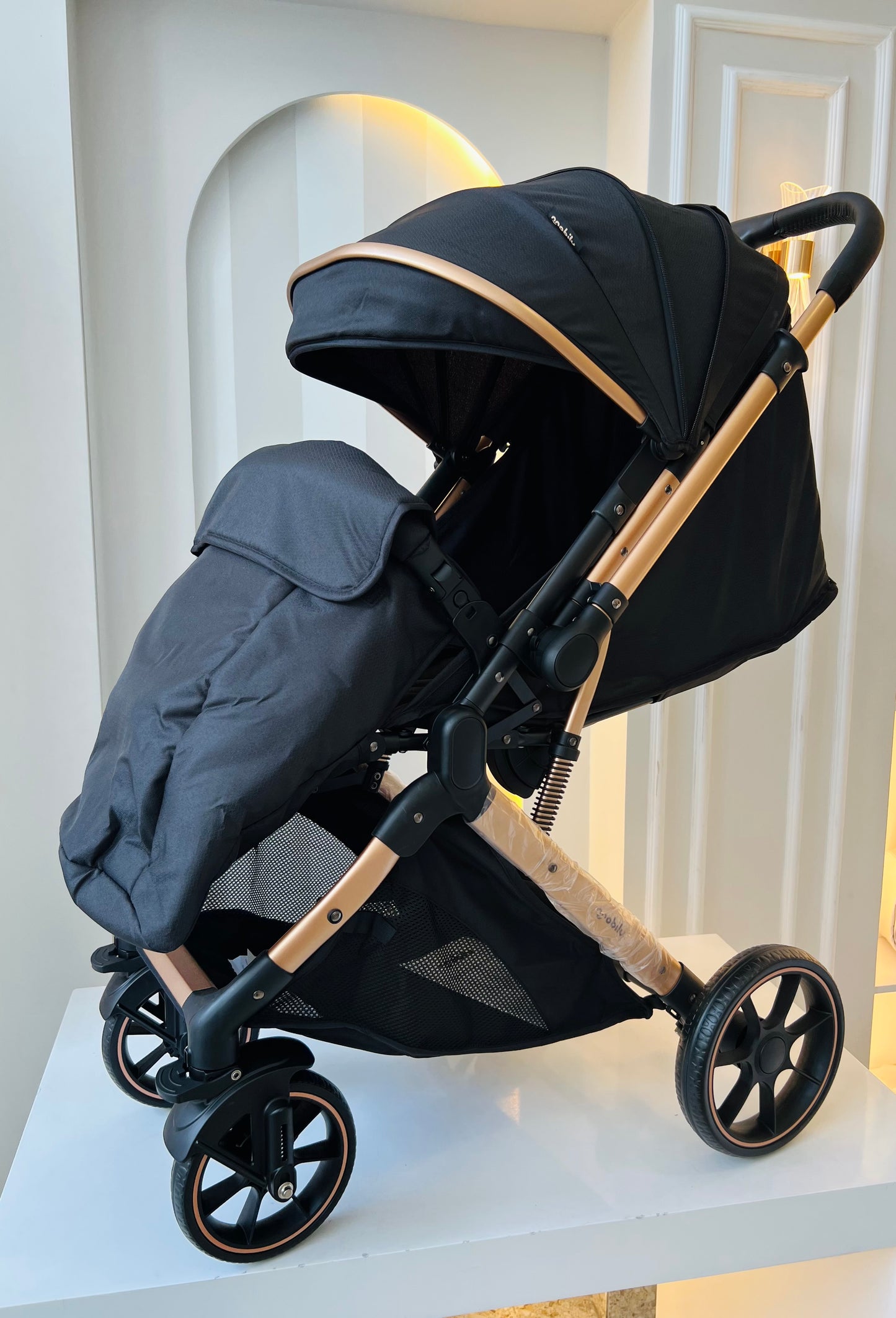 COCHE PASEADOR TOKIO NEGRO-MOBILU