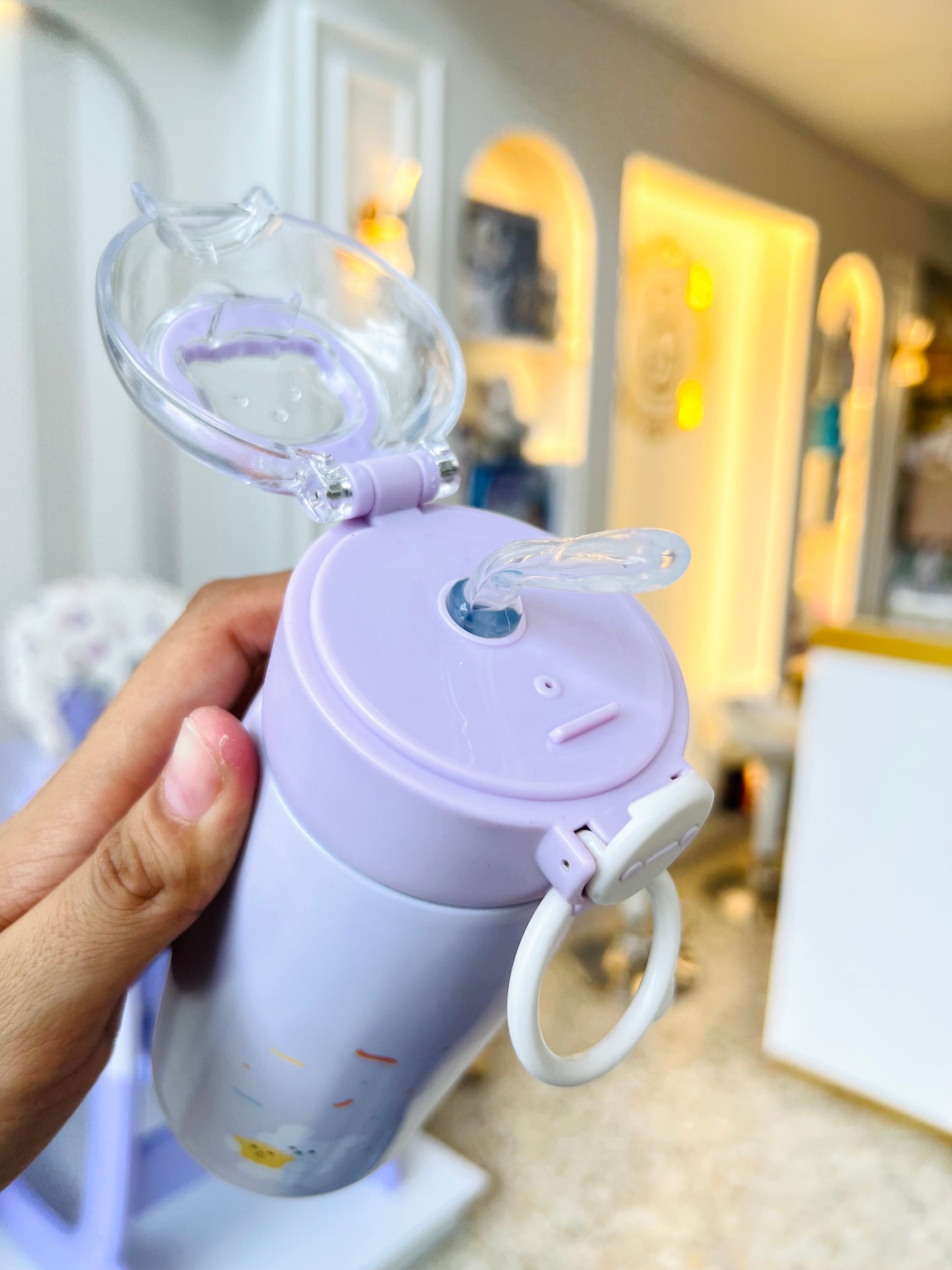 BOTELLA INFANTIL CON PITILLO ABATIBLE