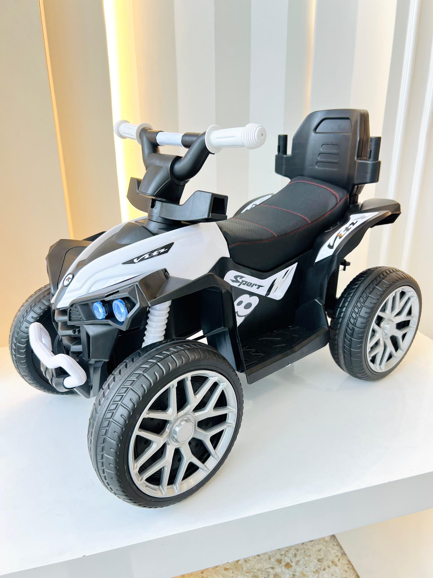 CUATRIMOTO ELÉCTRICA INFANTIL CON CONTROL REMOTO