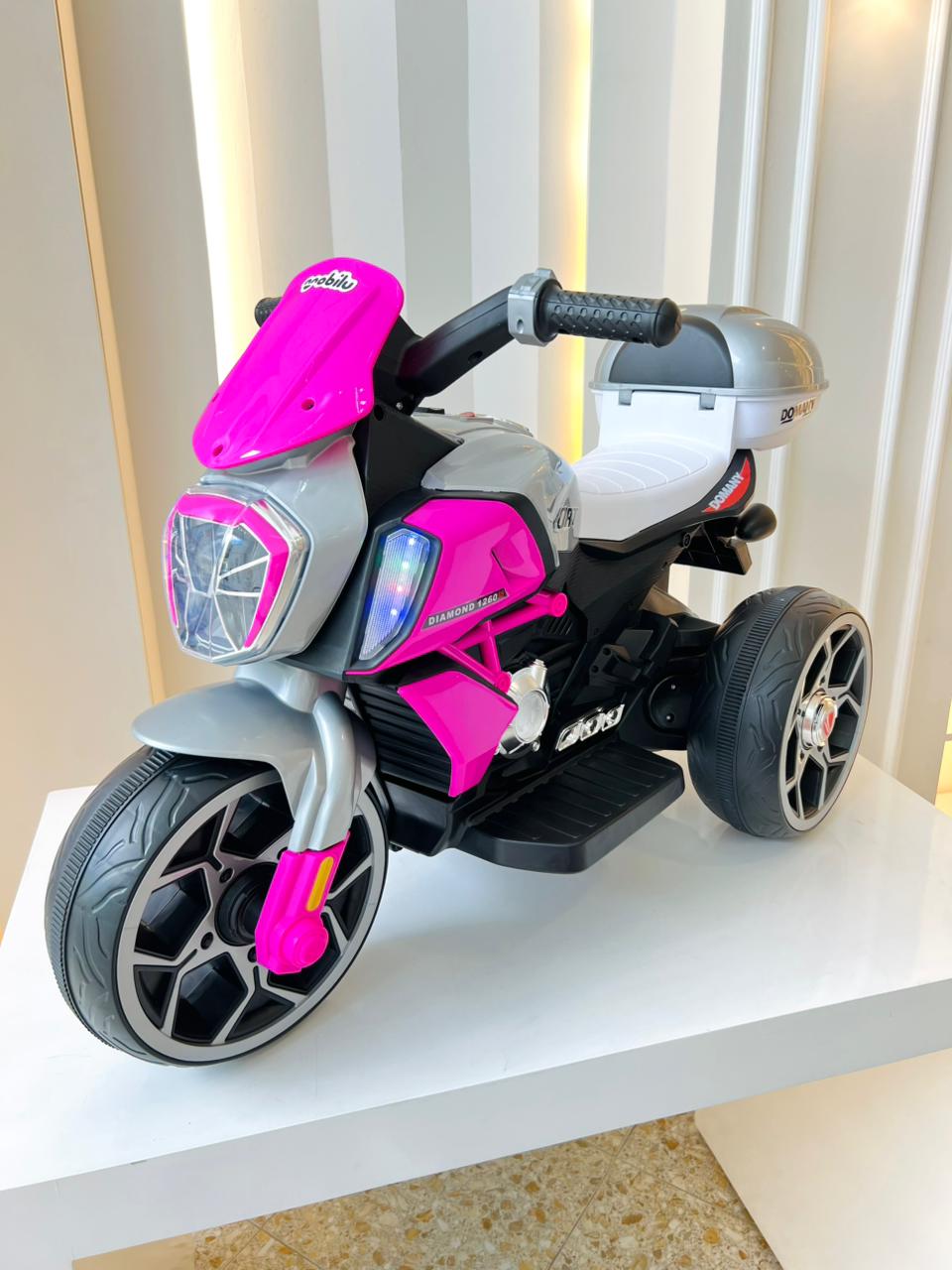 Moto eléctrica infantil Domany rosada