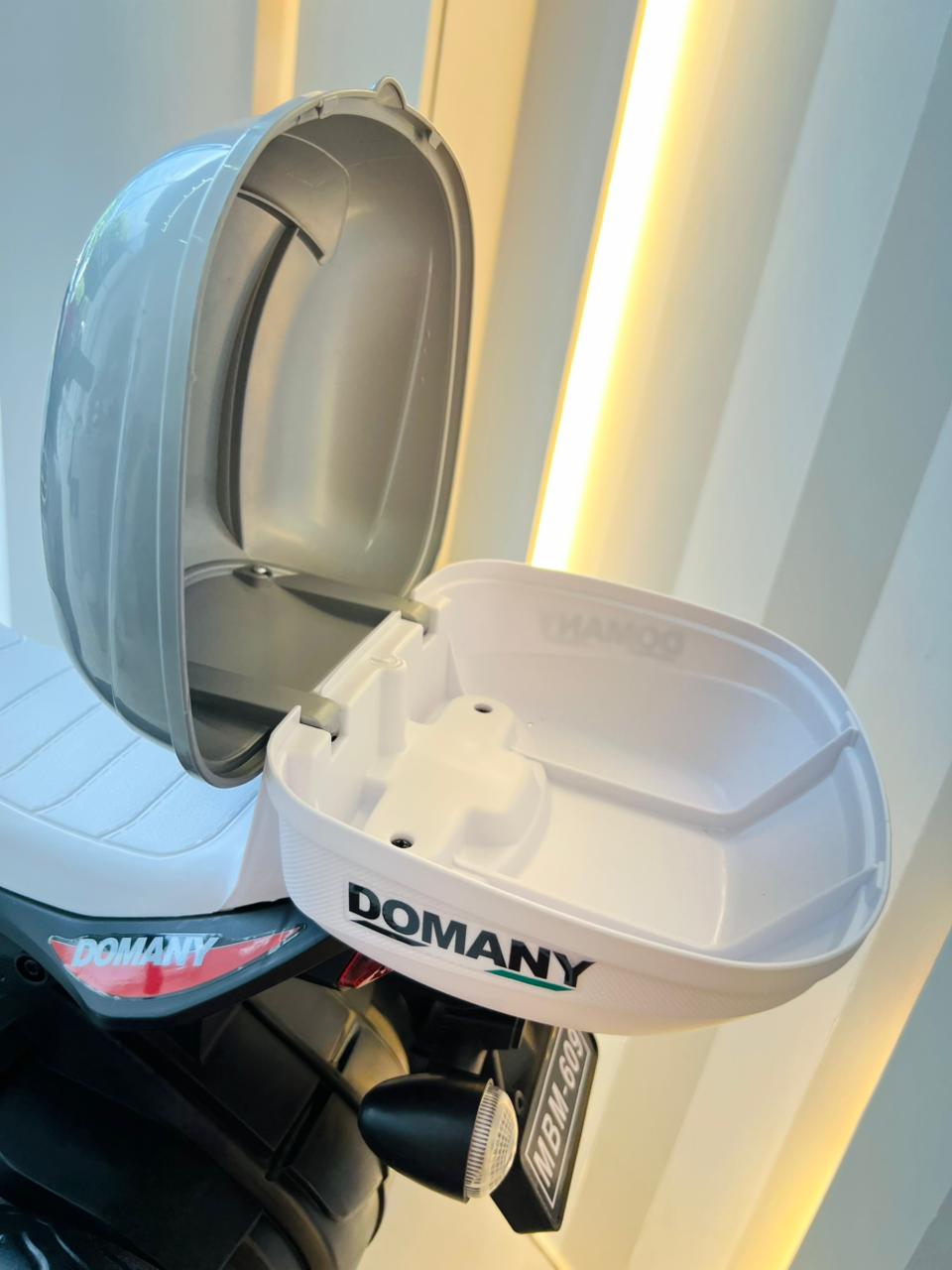 Moto eléctrica infantil Domany rosada