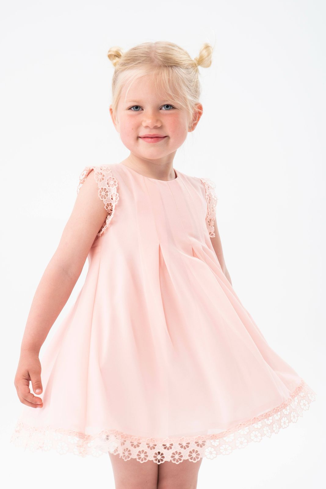 VESTIDO ROSA CON ENCAJE BOBOLI