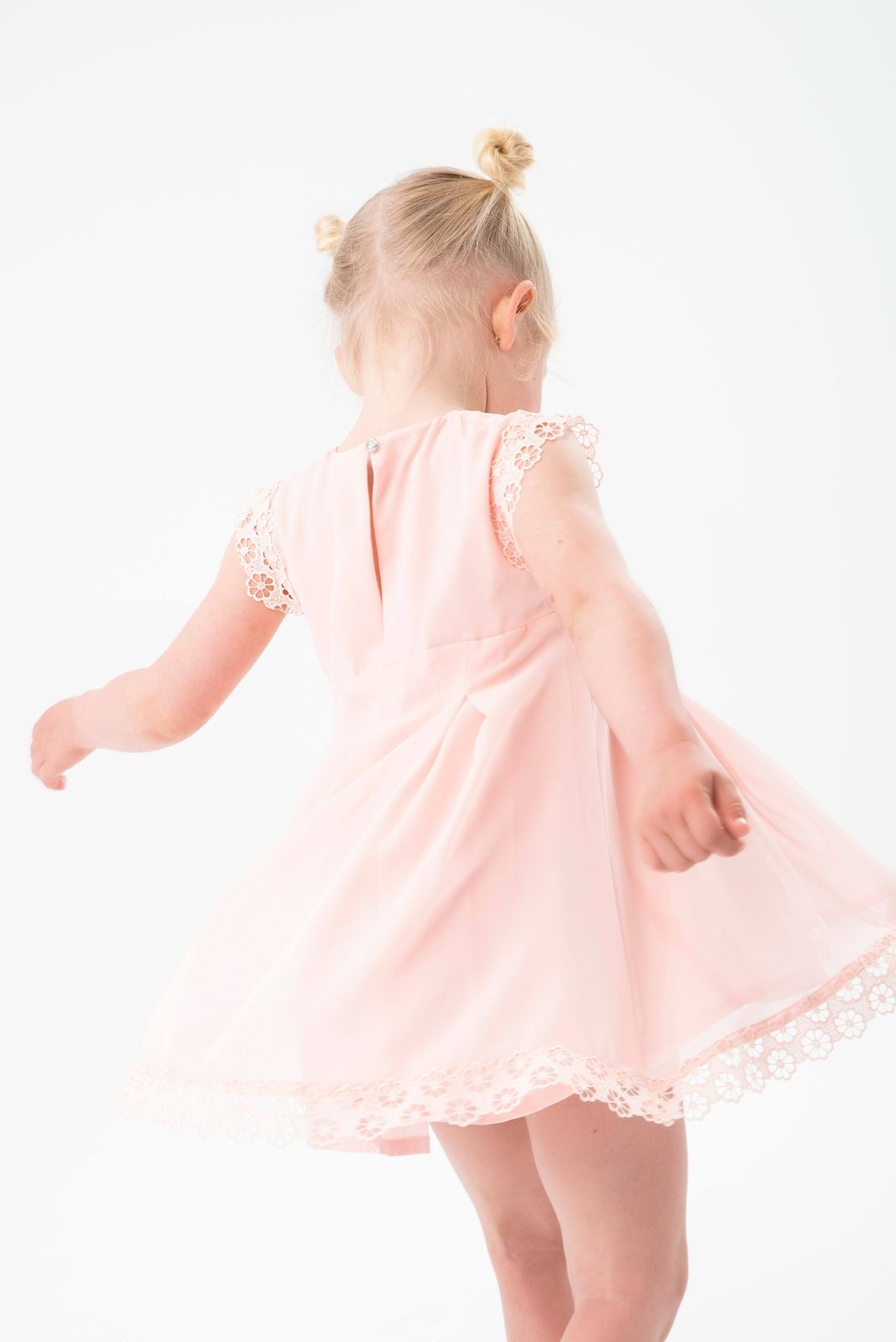 VESTIDO ROSA CON ENCAJE BOBOLI