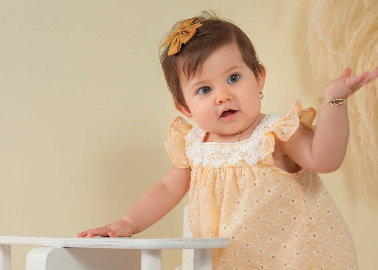 VESTIDO BORDADO PARA BEBÉ MARTIN@S