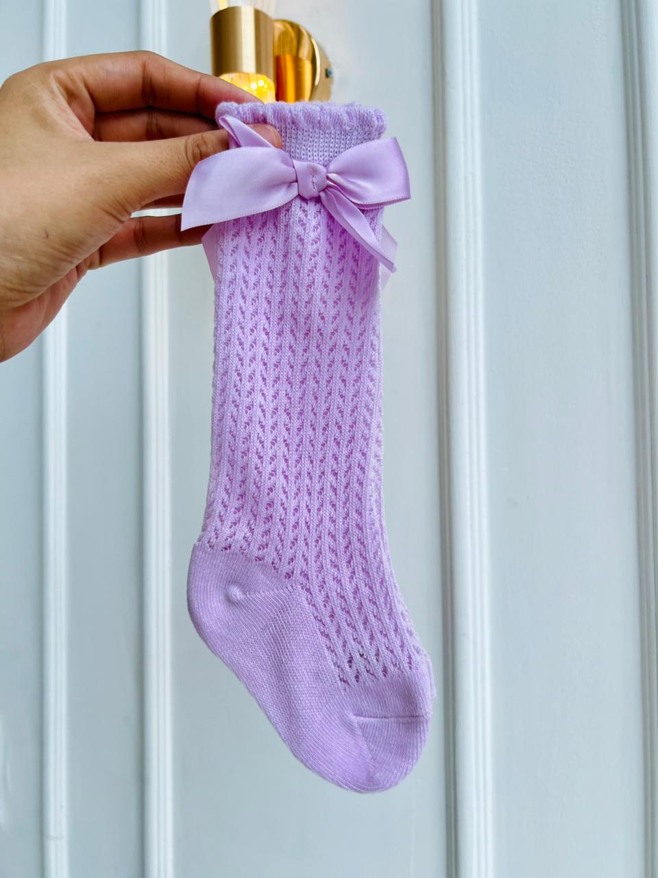 MEDIAS ESPAÑOLAS PARA BEBE CON LAZO - COLOR LILA - TALLA M