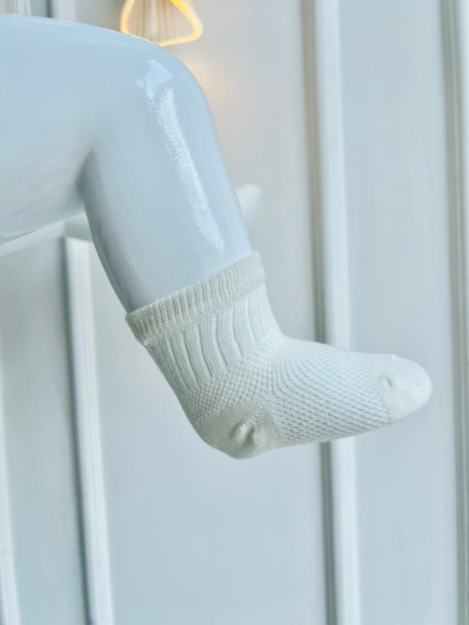 MEDIAS CORTAS CLASICAS PARA BEBE - COLOR BLANCO - TALLA XS, S & M