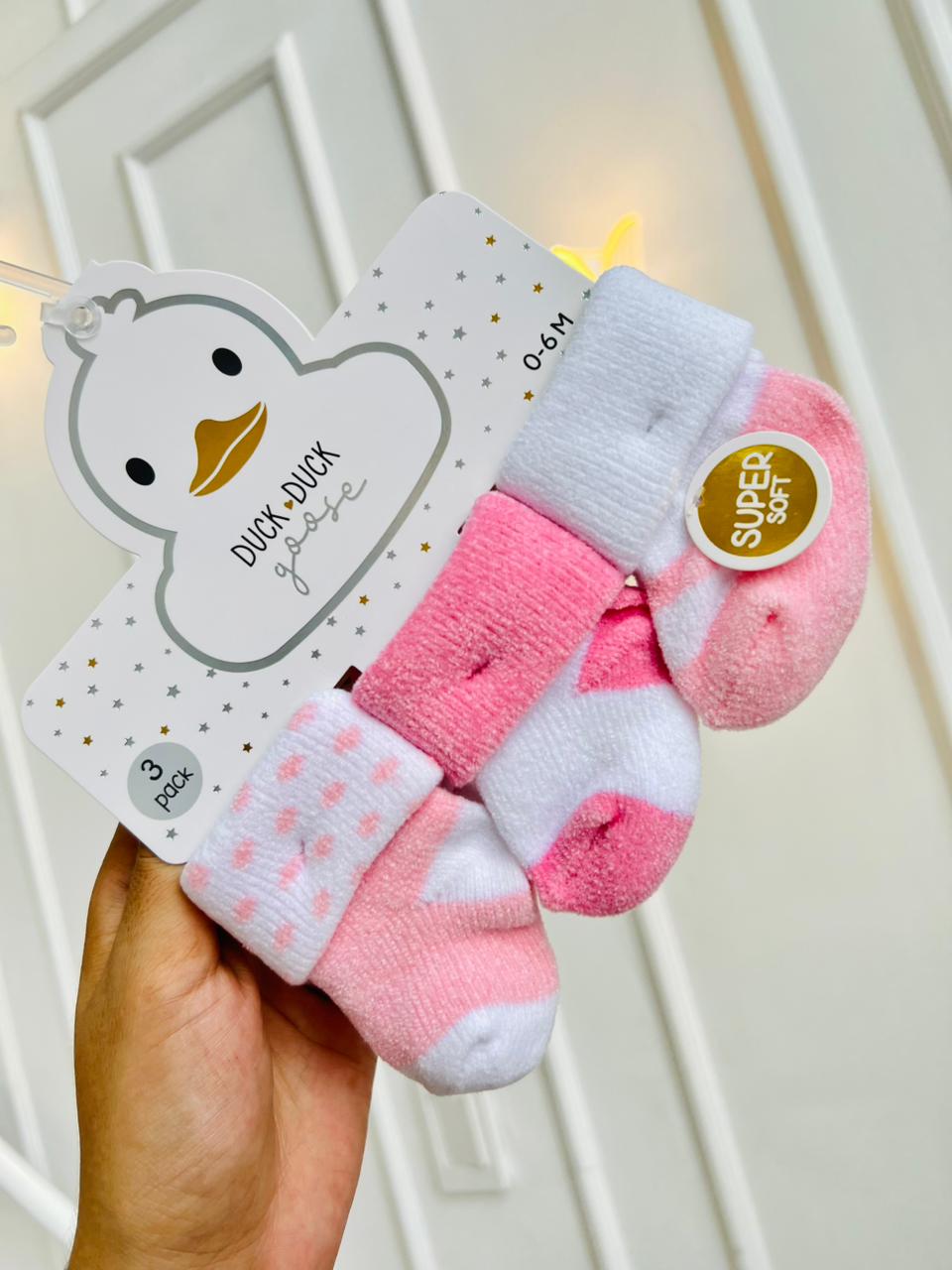 SET MEDIAS PLUSH ¨DUCK DUCK GOOSE¨ X3 - 0 A 6 MESES