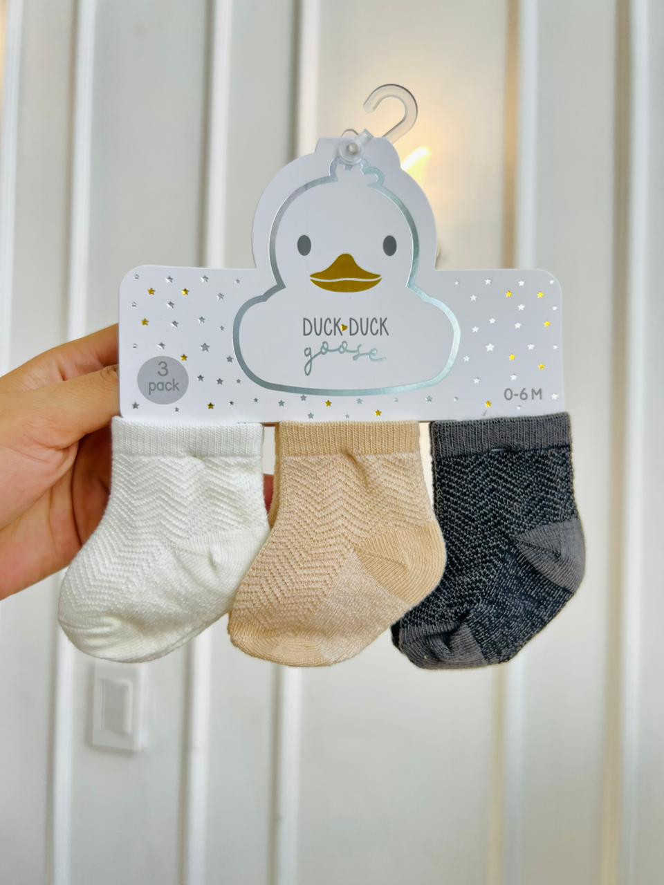 SET MEDIAS PLUSH ¨DUCK DUCK GOOSE¨ X3 - 0 A 6 MESES