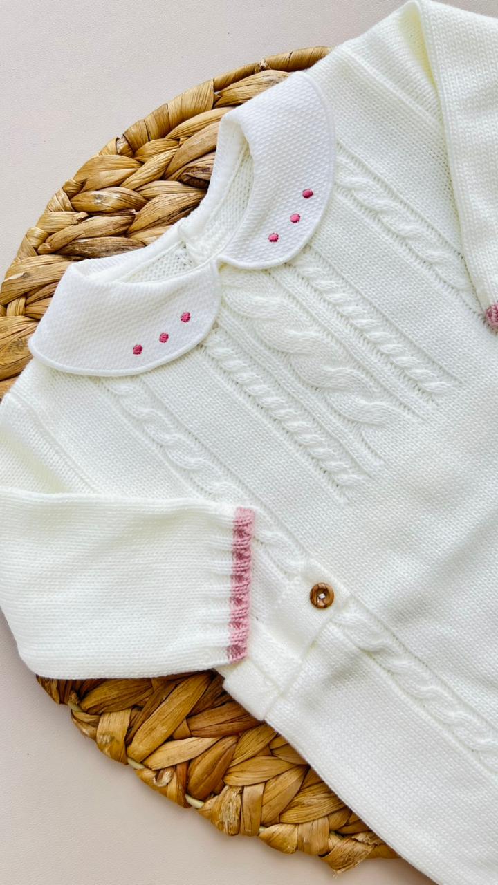 SET DE PRIMERA PUESTA TEJIDO ARTESANAL DE LUJO - ELEGANCIA CLÁSICA MARFIL CON DELICADOS DETALLES ROSA