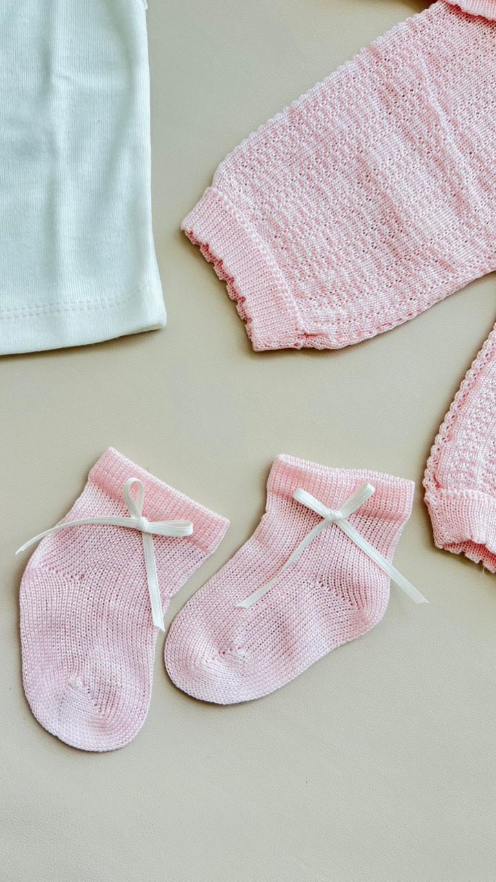 SET DE LUJO PARA BEBΓ β 5 PIEZAS - DISEΓO CLΓSICO CON ENCAJE Y LAZOS