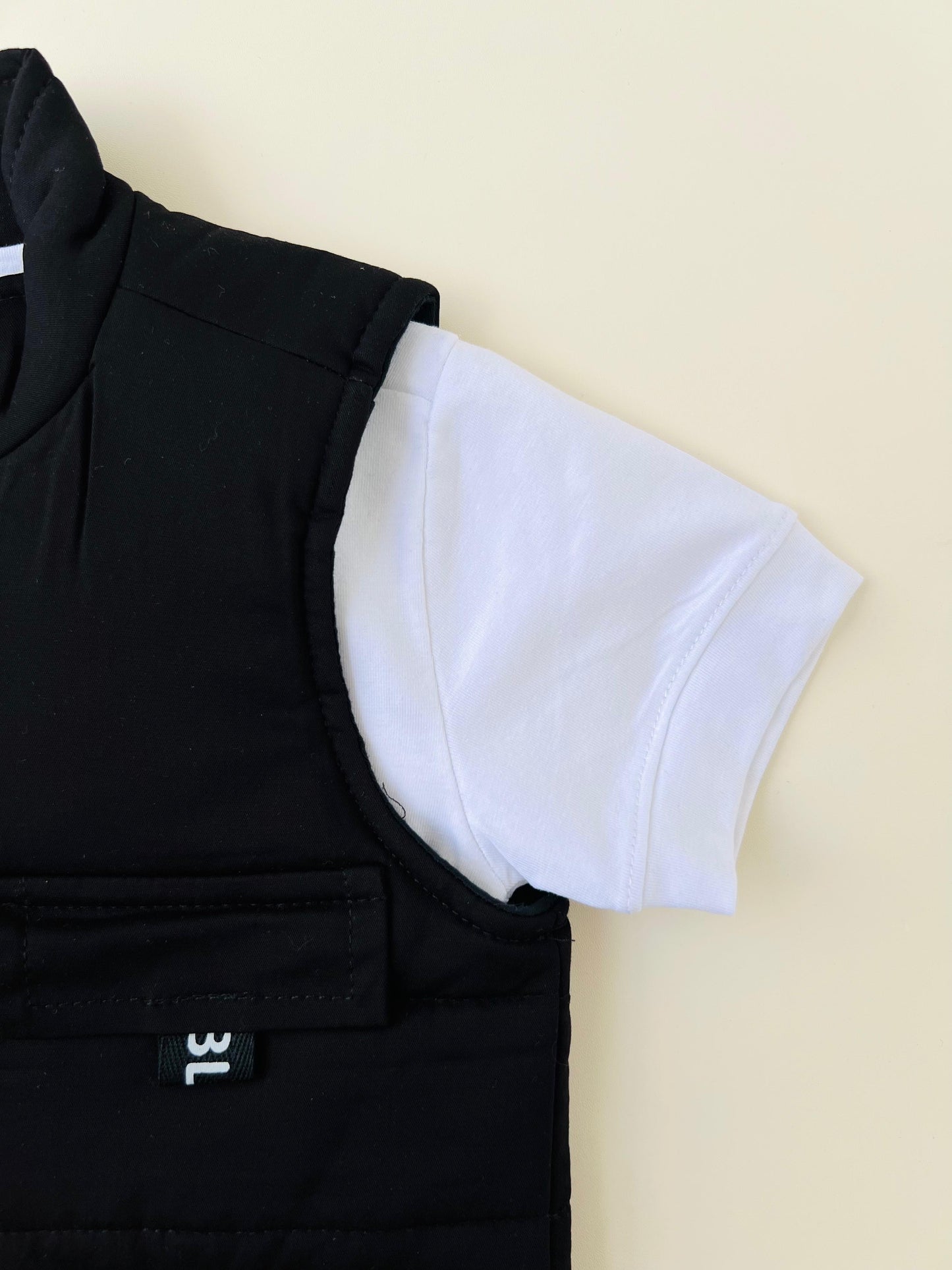 CONJUNTO URBANO 3 PIEZAS CON CHALECO