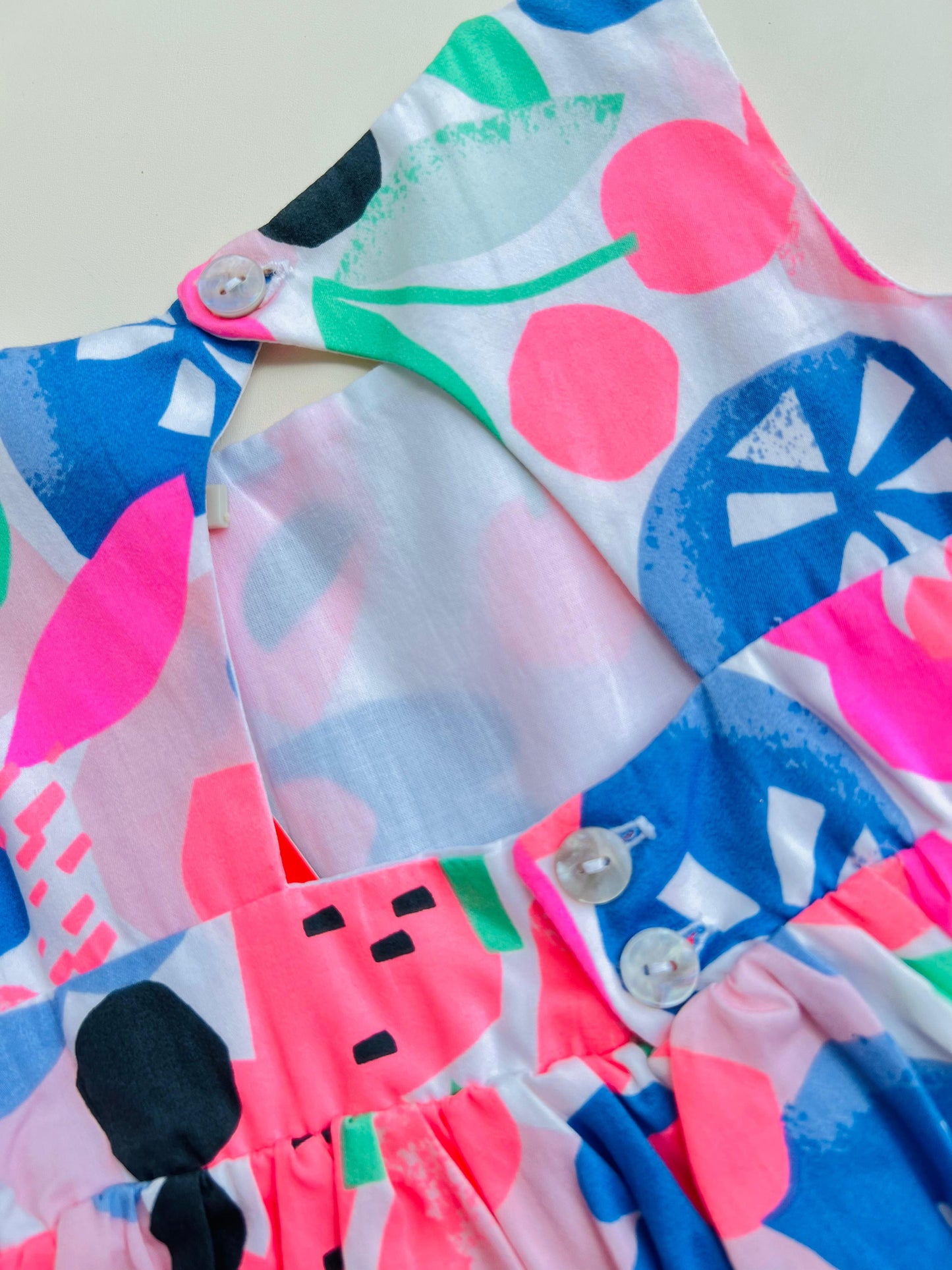 VESTIDO TROPICAL EUROPEO - BOBOLI