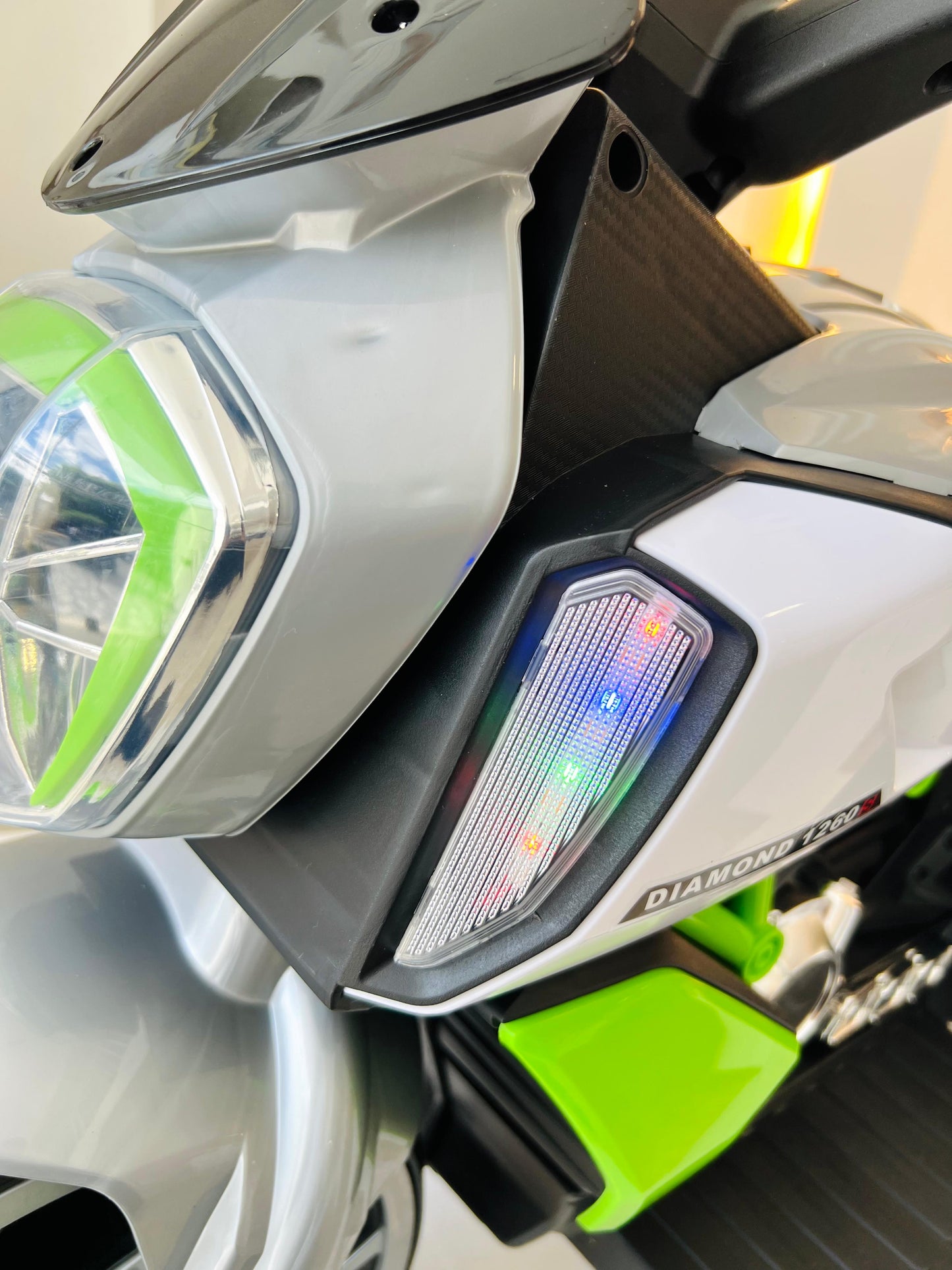 Moto eléctrica infantil Domany Verde