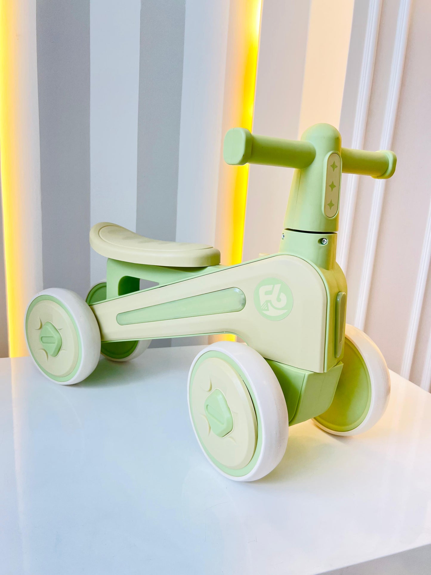 BICICLETA DE EQUILIBRIO REFERENCIA R6