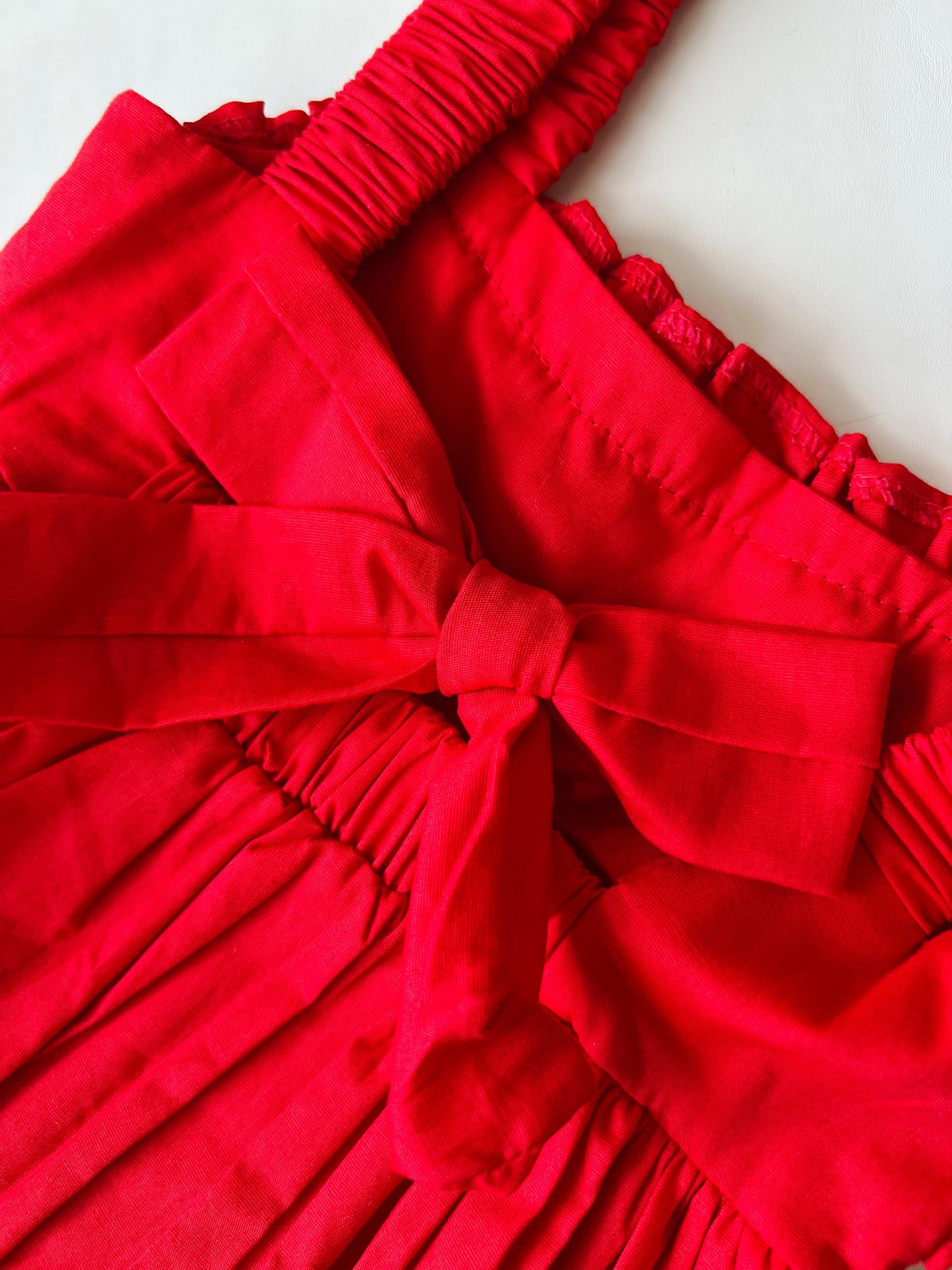 VESTIDO GOLAS ROJO MOÑO