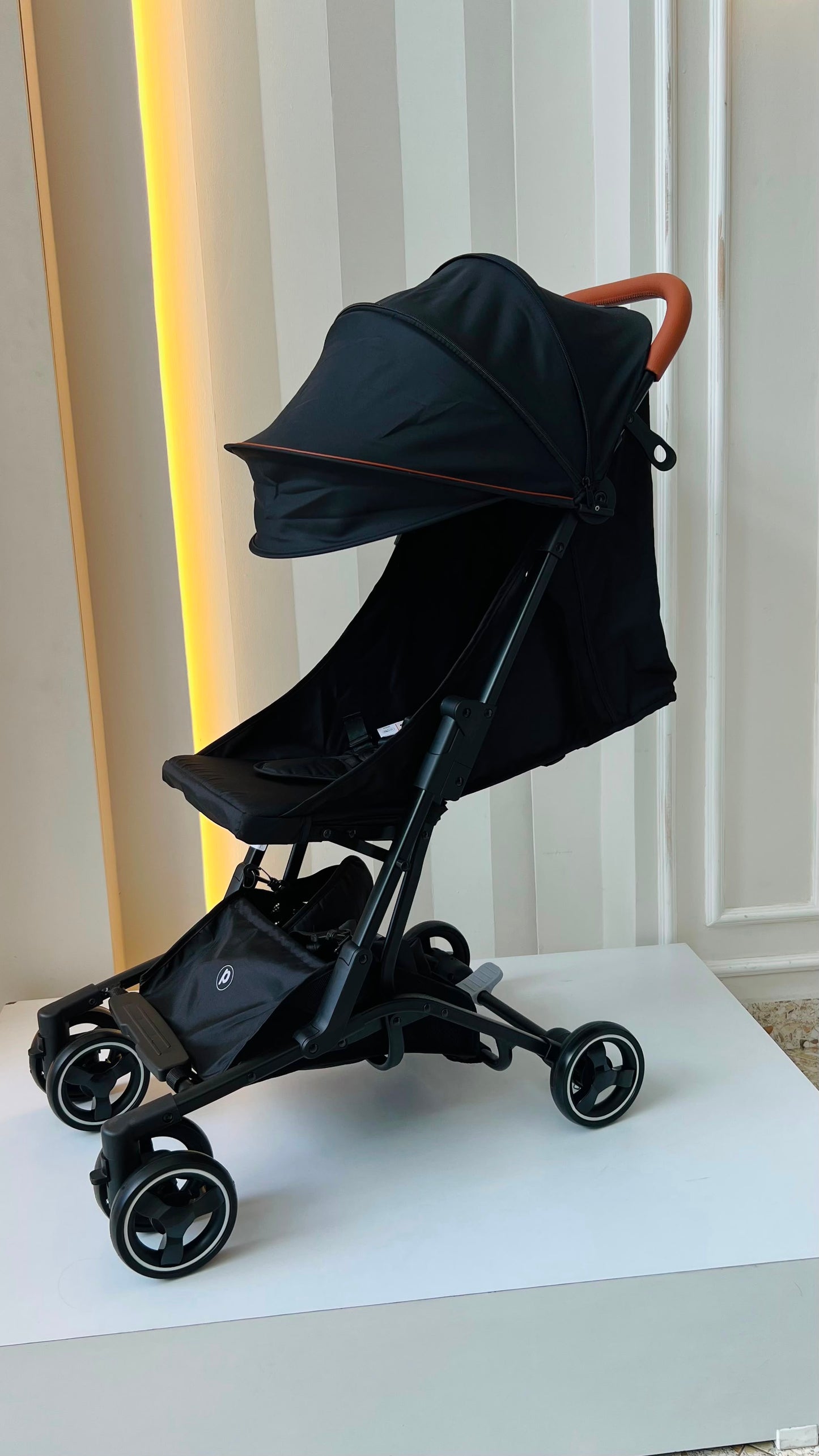 Coche Priori Clik It Negro – Compacto y Ultraliviano 6 kg