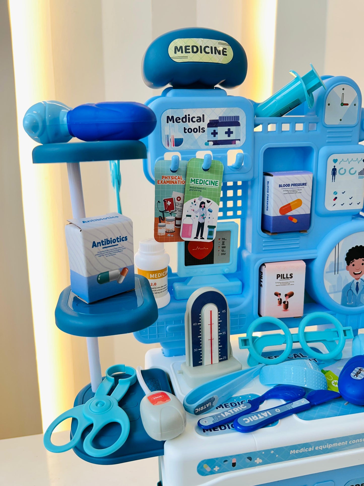 Set de Juego Doctor Infantil – Centro Médico Completo