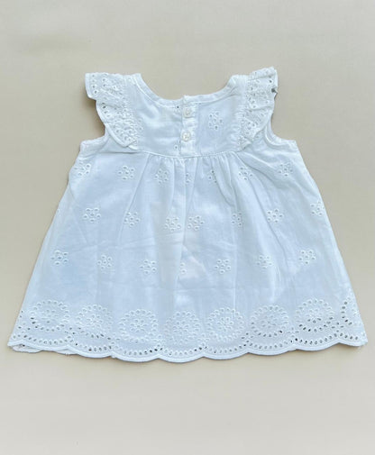 VESTIDO EUROPEO DE OJALILLO LOSAN