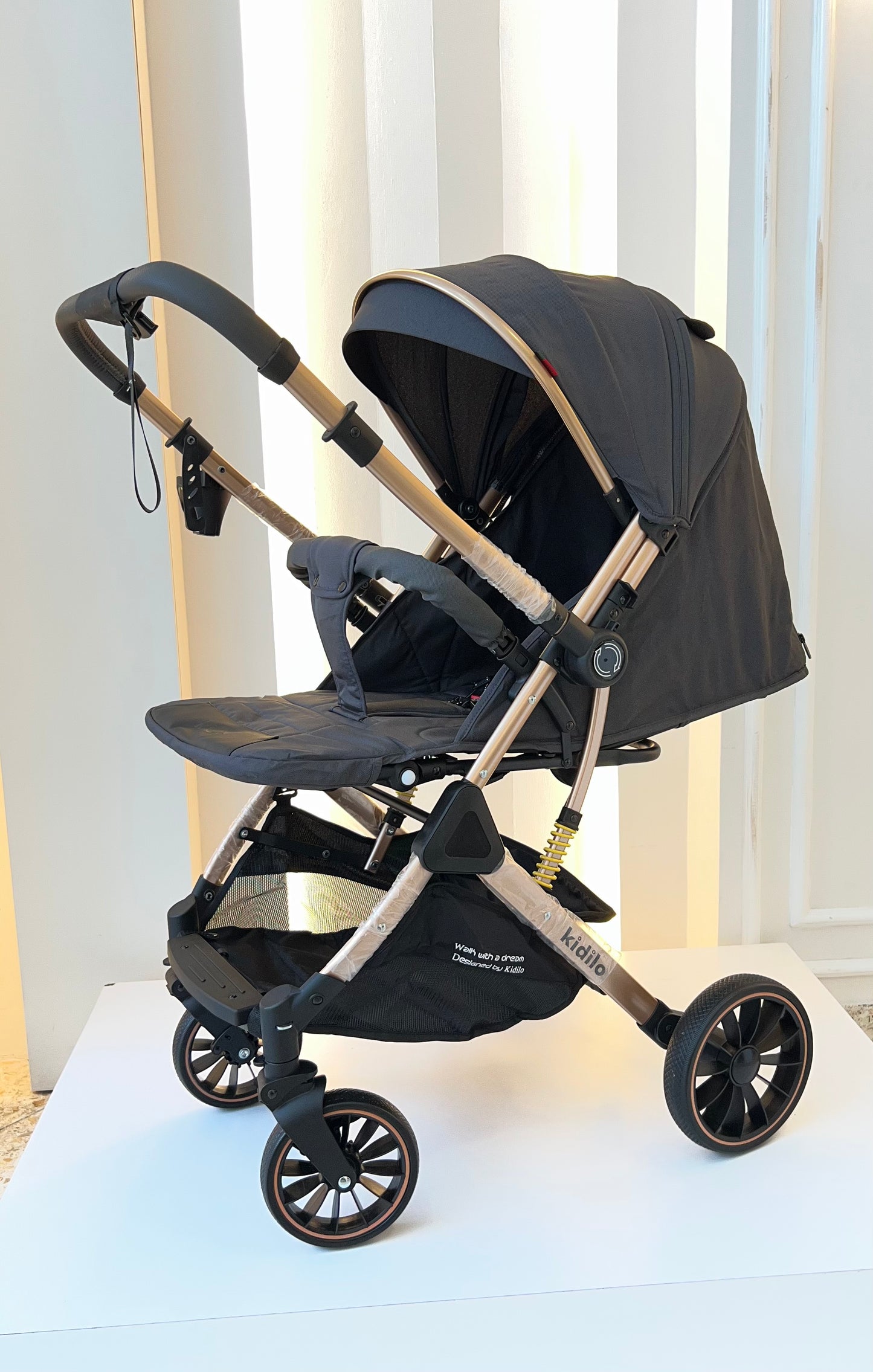COCHE MALETA ÓNIX KIDILO-GRIS GRAFITO |MARA BABY TIENDA