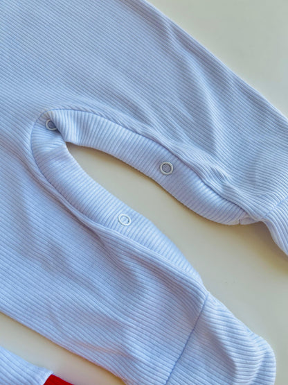 ENTERIZO NAVIDEÑO DE RENITO CON GORRO