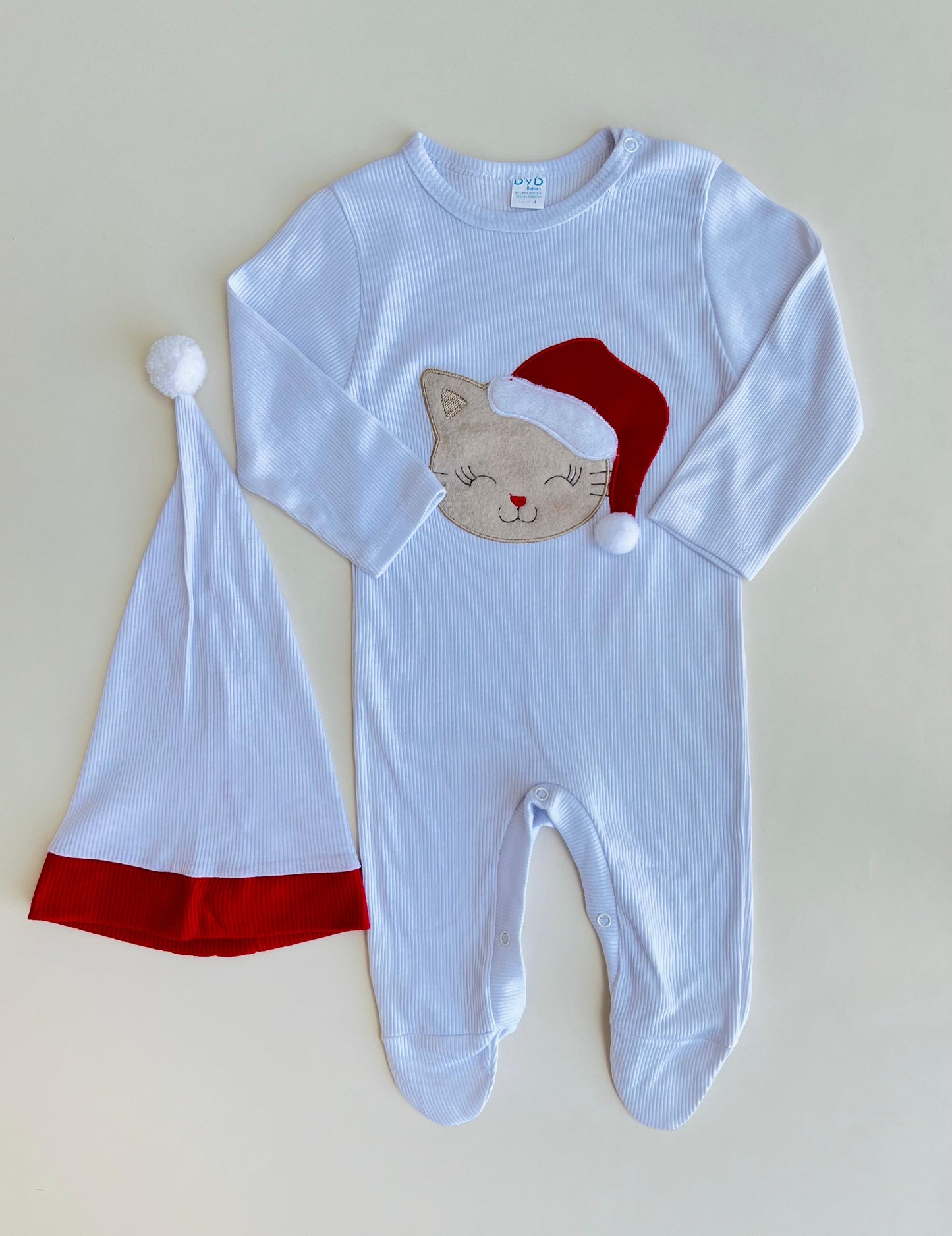 ENTERIZO NAVIDEÑO DE GATICO CON GORRO