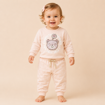 ⭕️ Conjunto 2 Piezas Bebé Niña Rosa Palo | Sudadera Osito Pixel Art Pure Love + Jogger Lunares | Mara Baby
